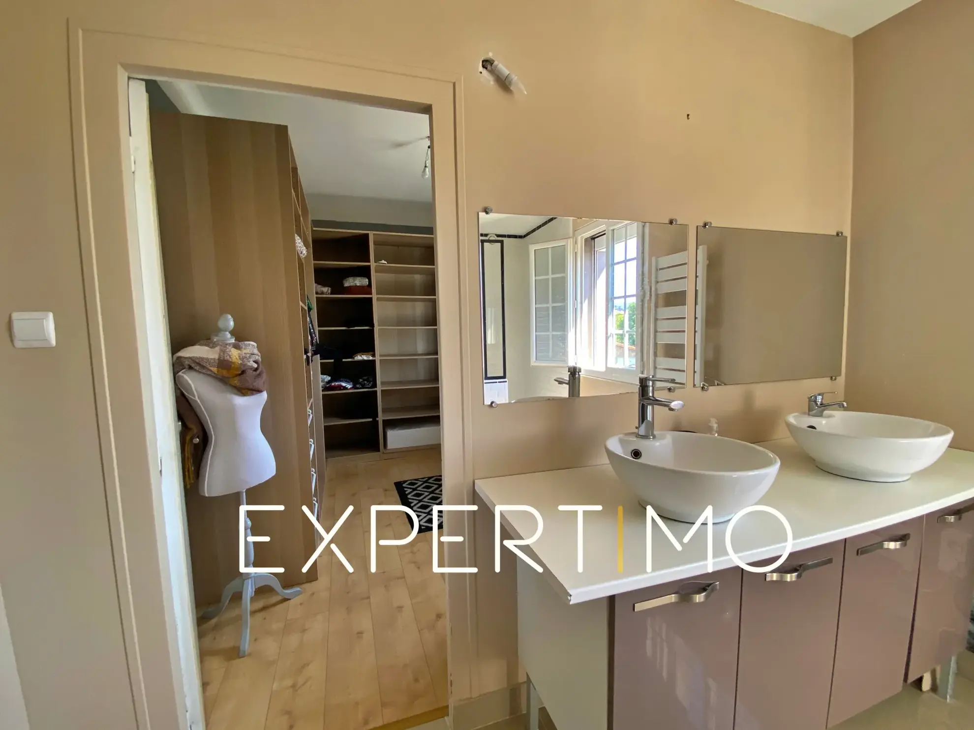 Charmante maison de ville de 118m² à Clermont-Ferrand avec 3 chambres et terrasse 