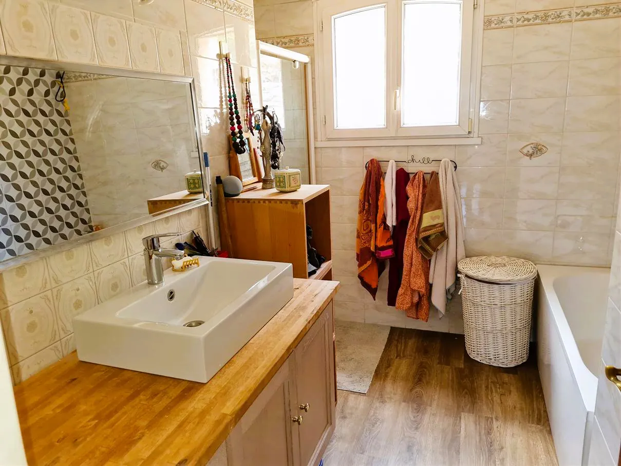 Maison en position dominante avec vue exceptionnelle à Saint Martin de Valgalgues 