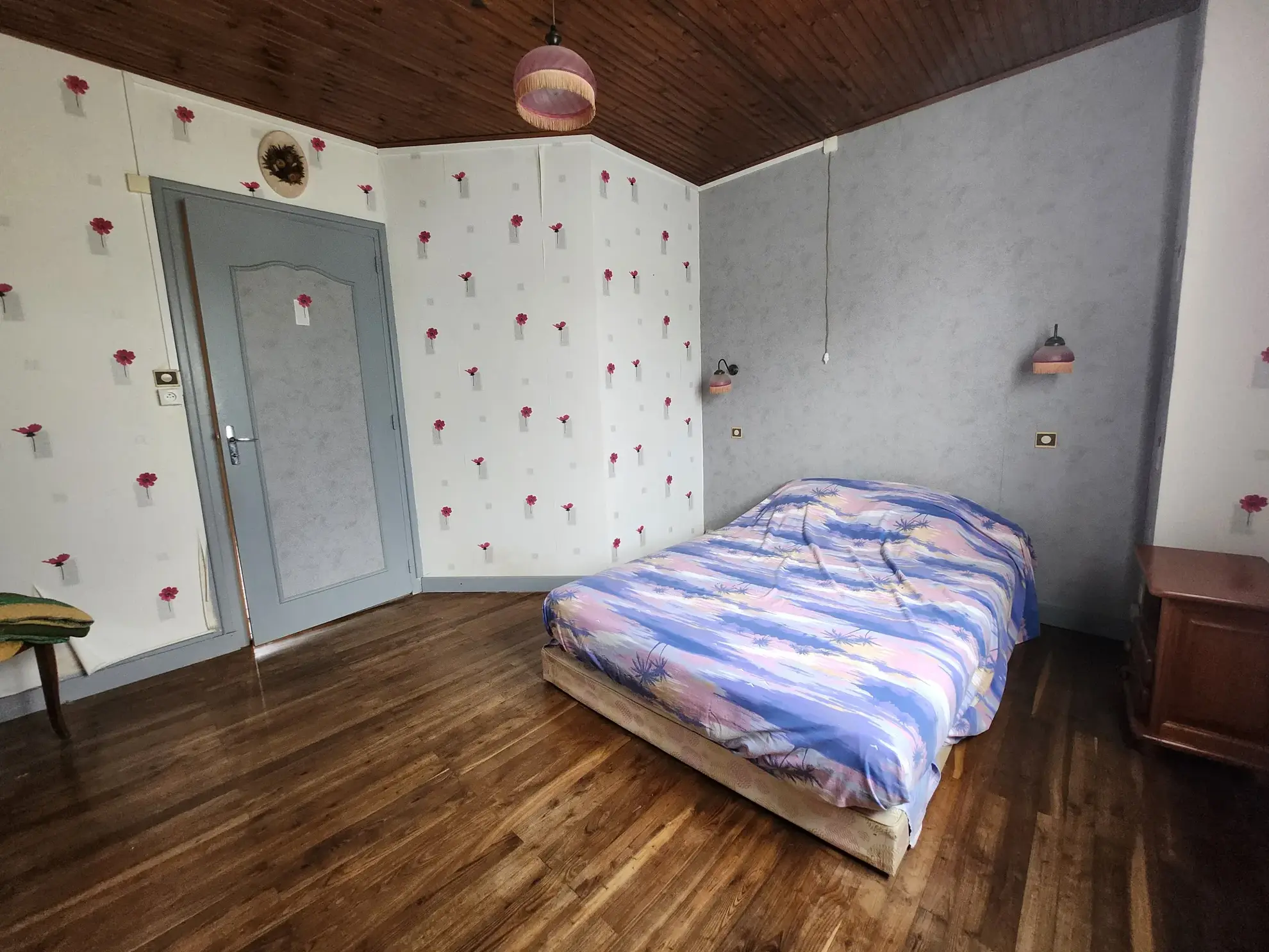 Maison en pierre avec jardin et dépendance au centre de Luçon 