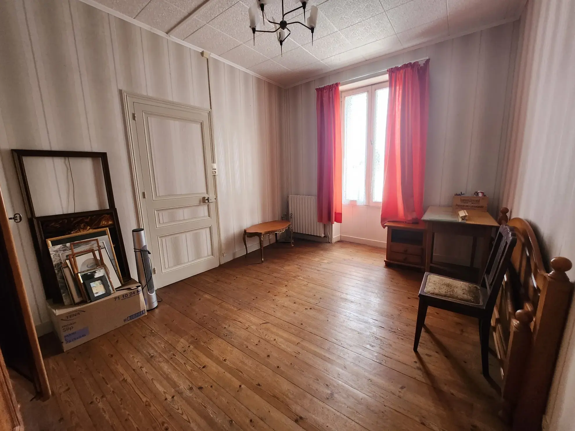 Maison en pierre avec jardin et dépendance au centre de Luçon 