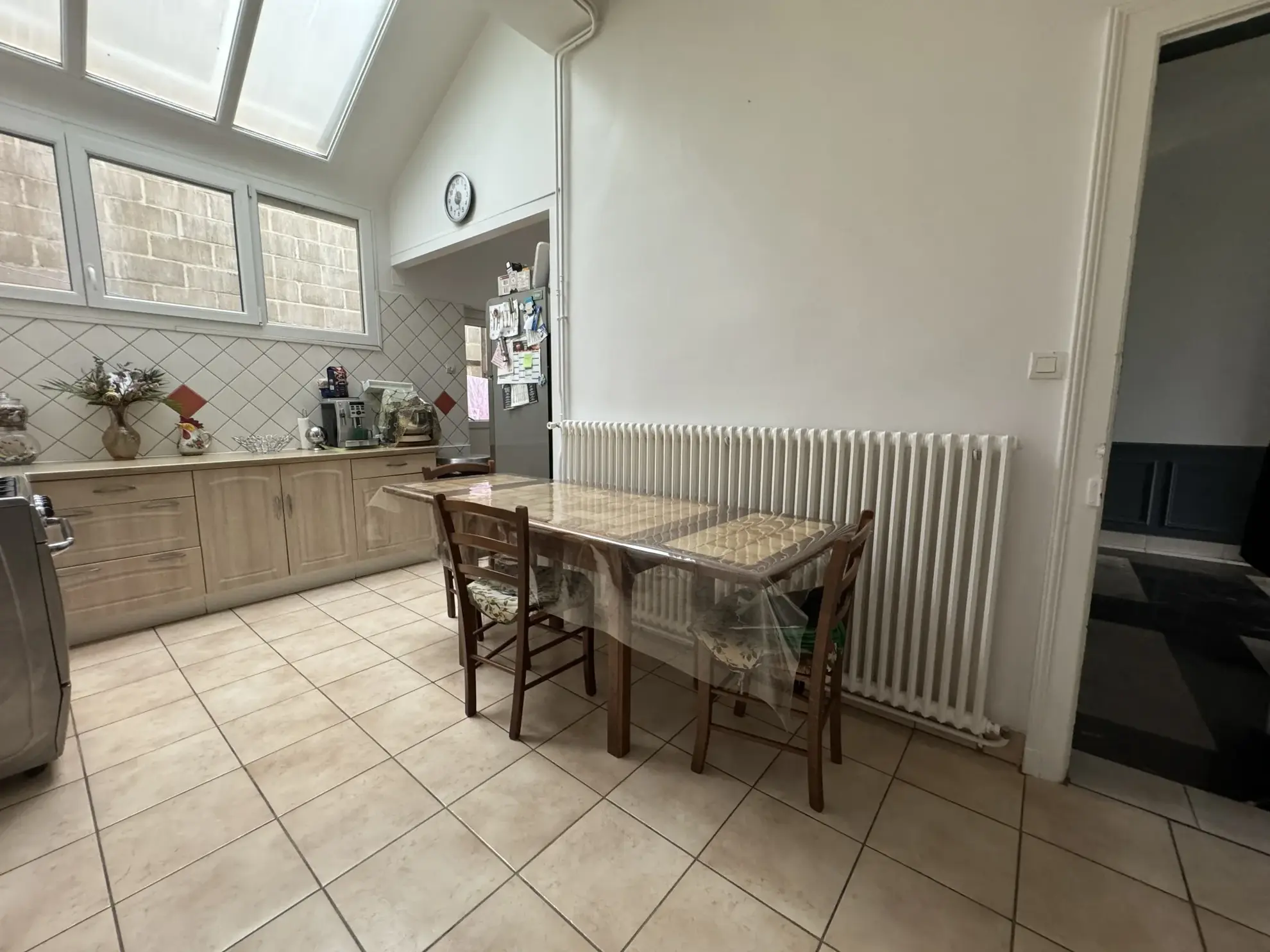 Achat maison de maître à Elbeuf – 168 m², jardin, garage, centre-ville 