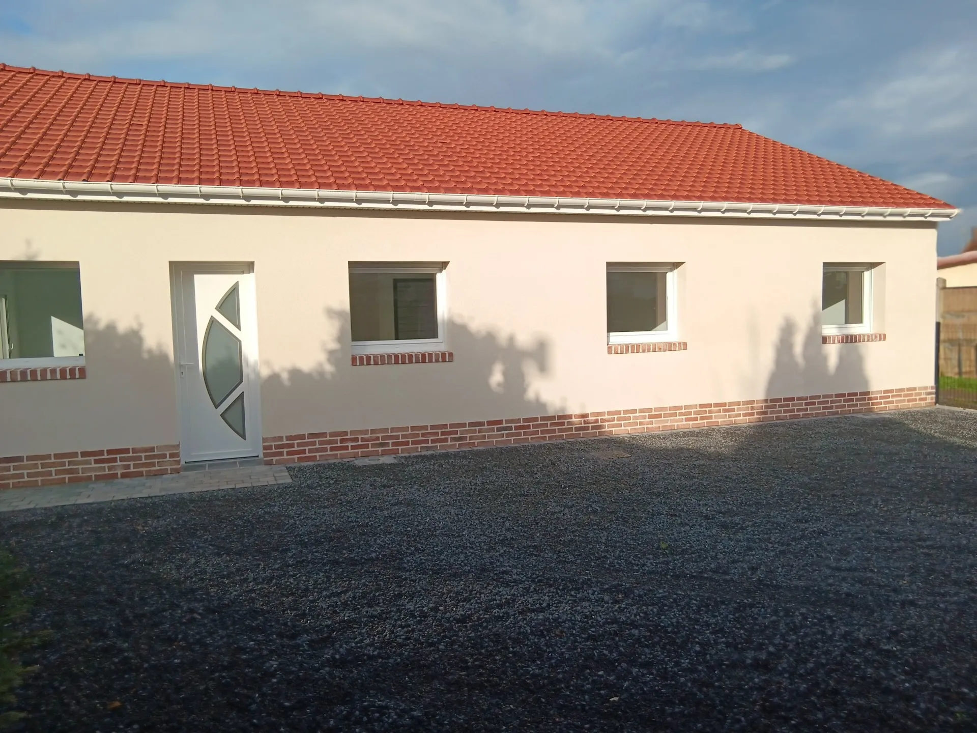 Maison neuve avec 3 chambres à Noeux-les-Mines - Exposition sud, jardin clos 