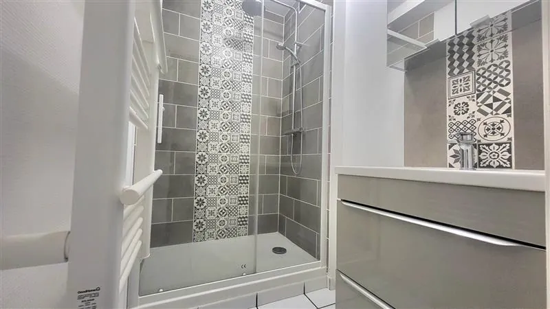 Appartement T4 lumineux avec balcon et garage à Clermont-Ferrand 