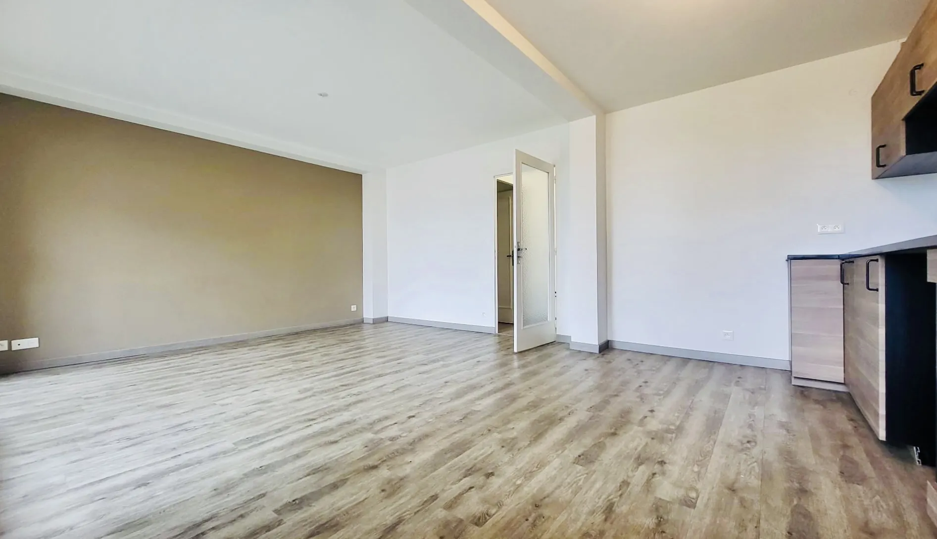 Appartement T4 lumineux avec balcon et garage à Clermont-Ferrand 