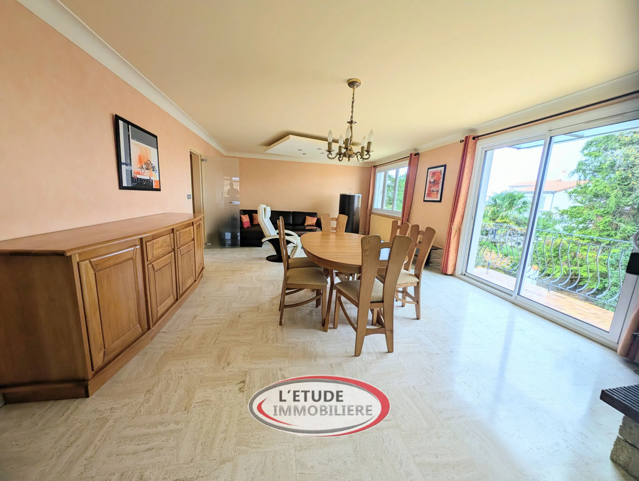 Charmante maison à Vallet avec grand terrain et vue dégagée 