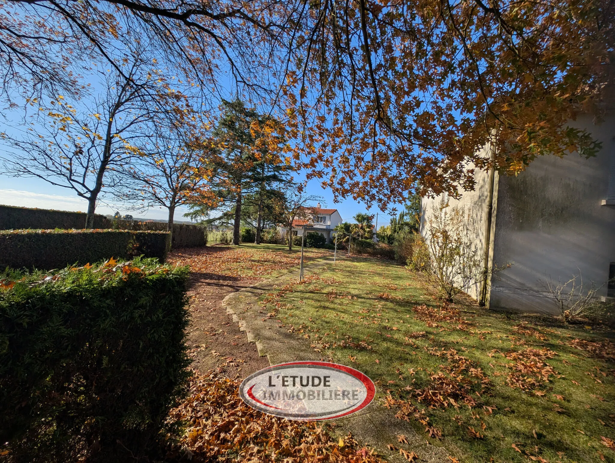 Charmante maison à Vallet avec grand terrain et vue dégagée 