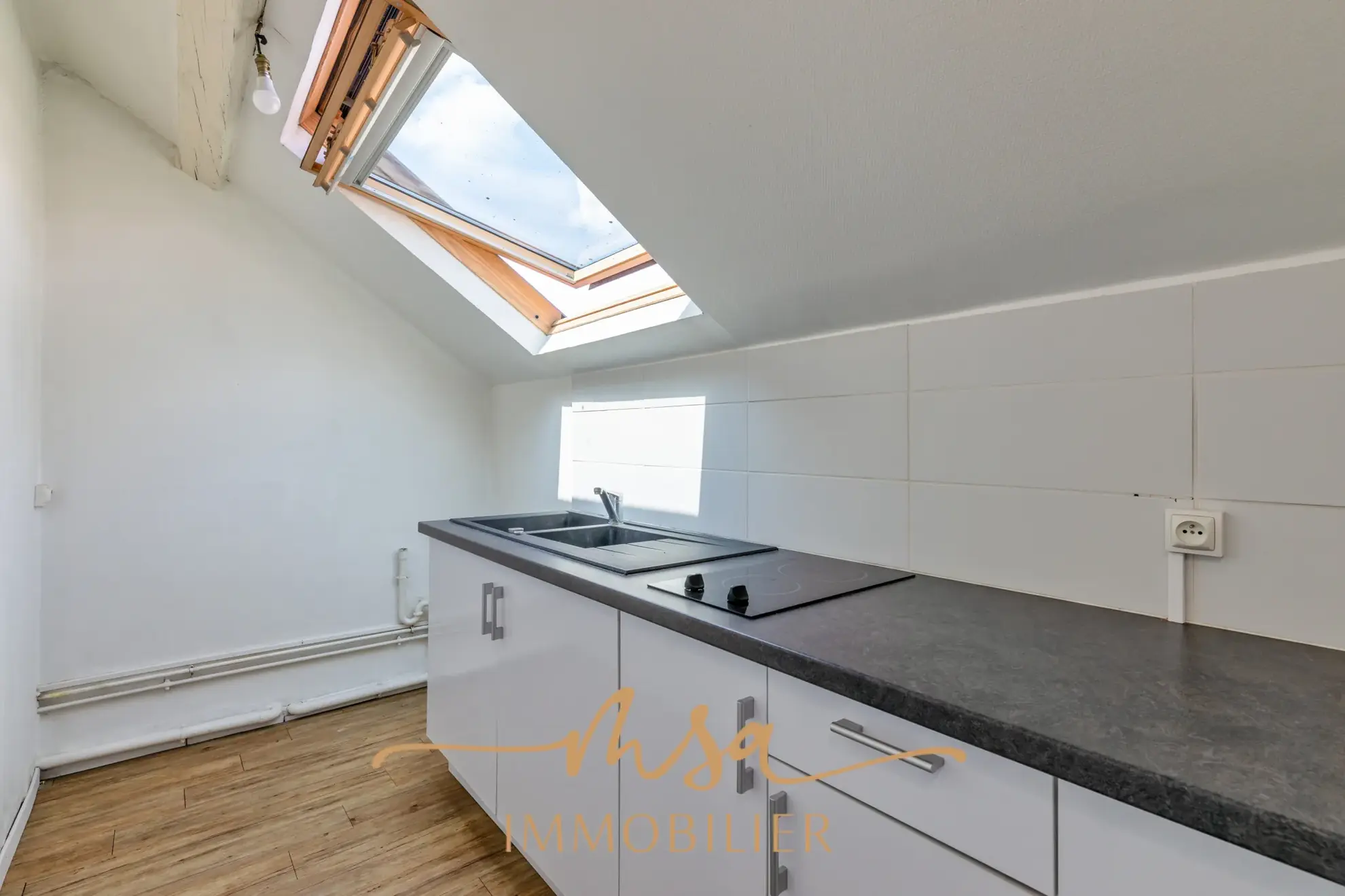 Appartement F2 lumineux de 41 m² à Rouen, dernier étage, idéal investissement ou première acquisition 