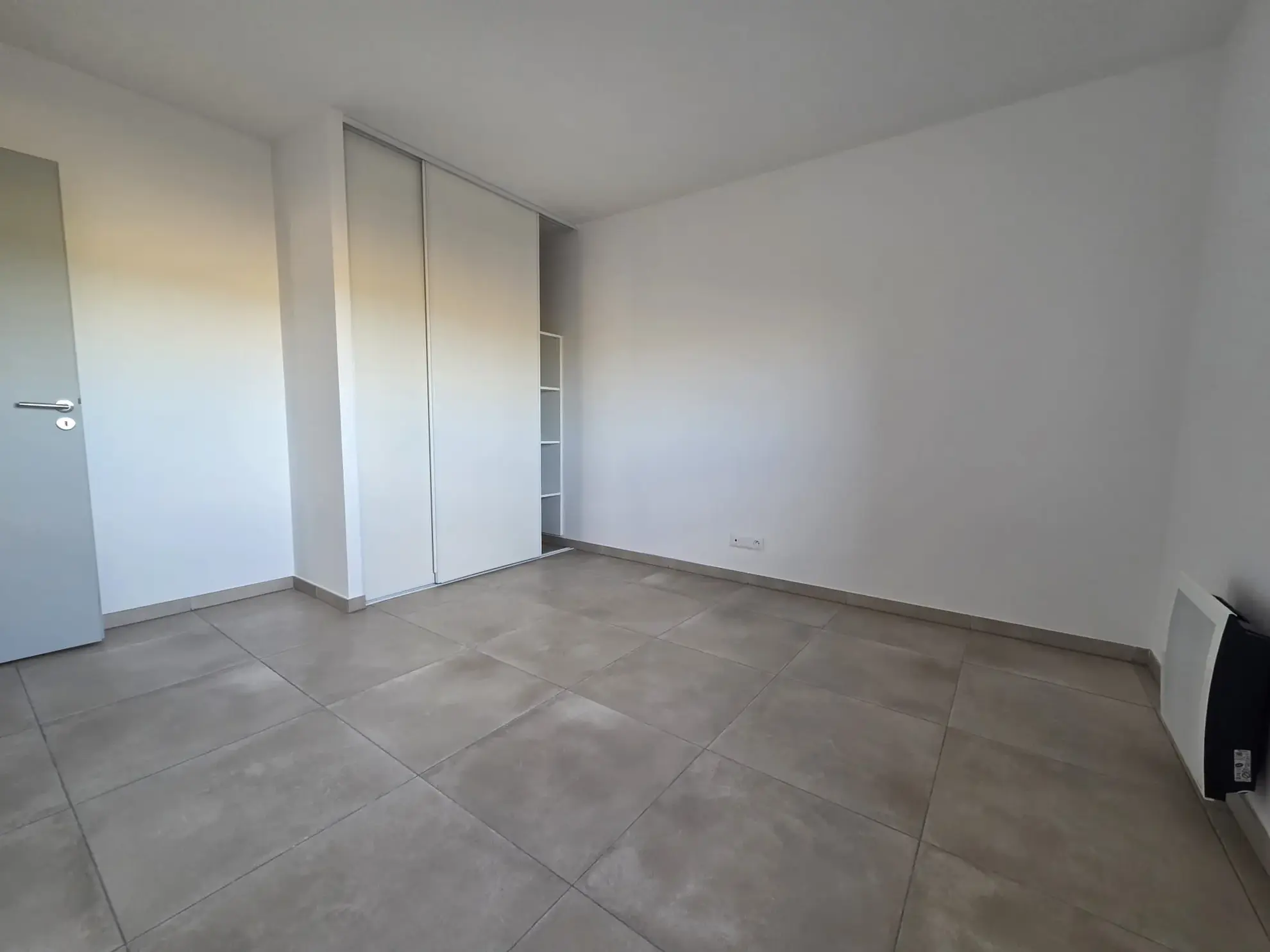 Investissez dans un appartement T3 neuf à Sérignan, proche Béziers, avec terrasse et faibles charges énergétiques 