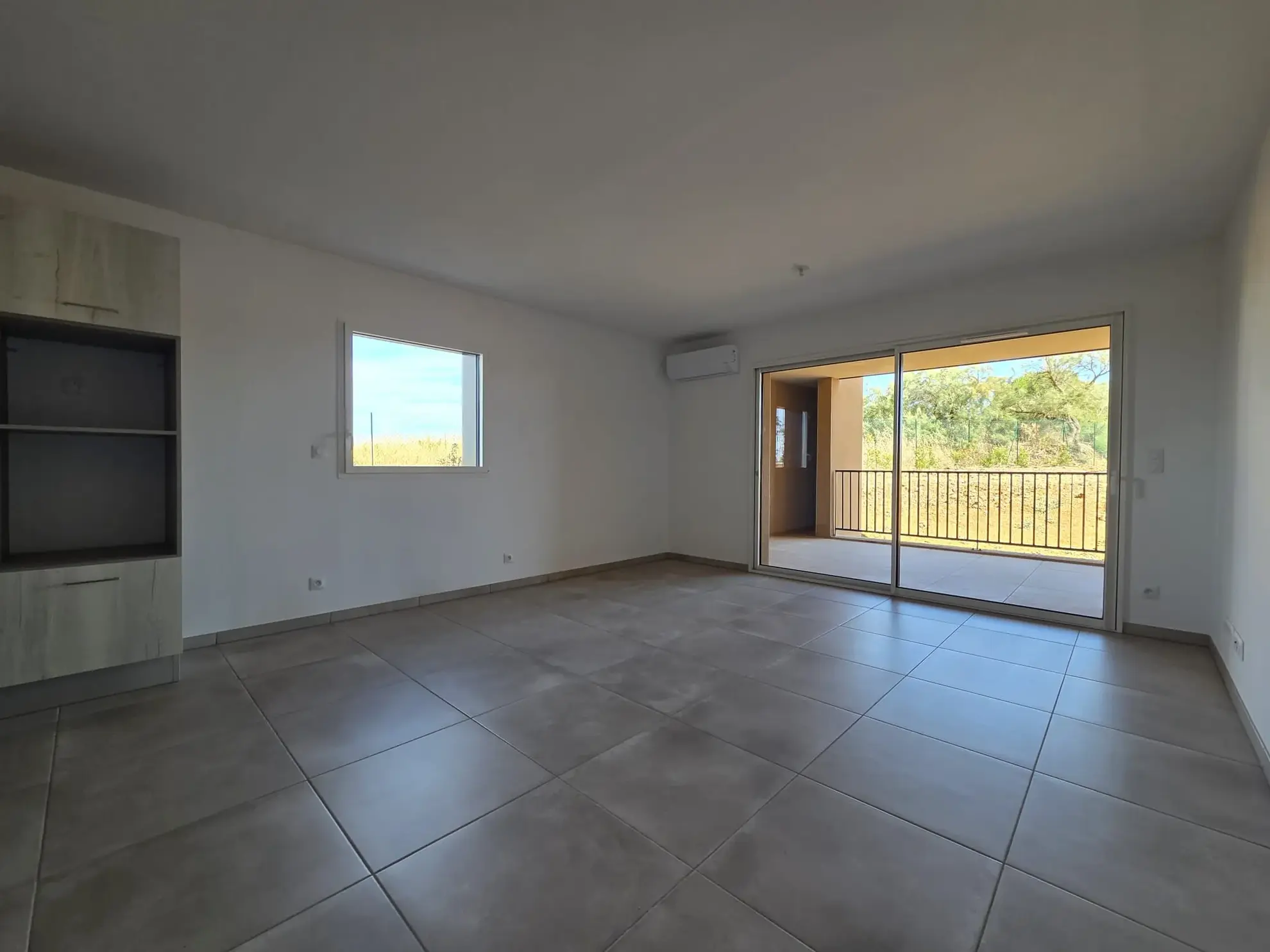 Investissez dans un appartement T3 neuf à Sérignan, proche Béziers, avec terrasse et faibles charges énergétiques 