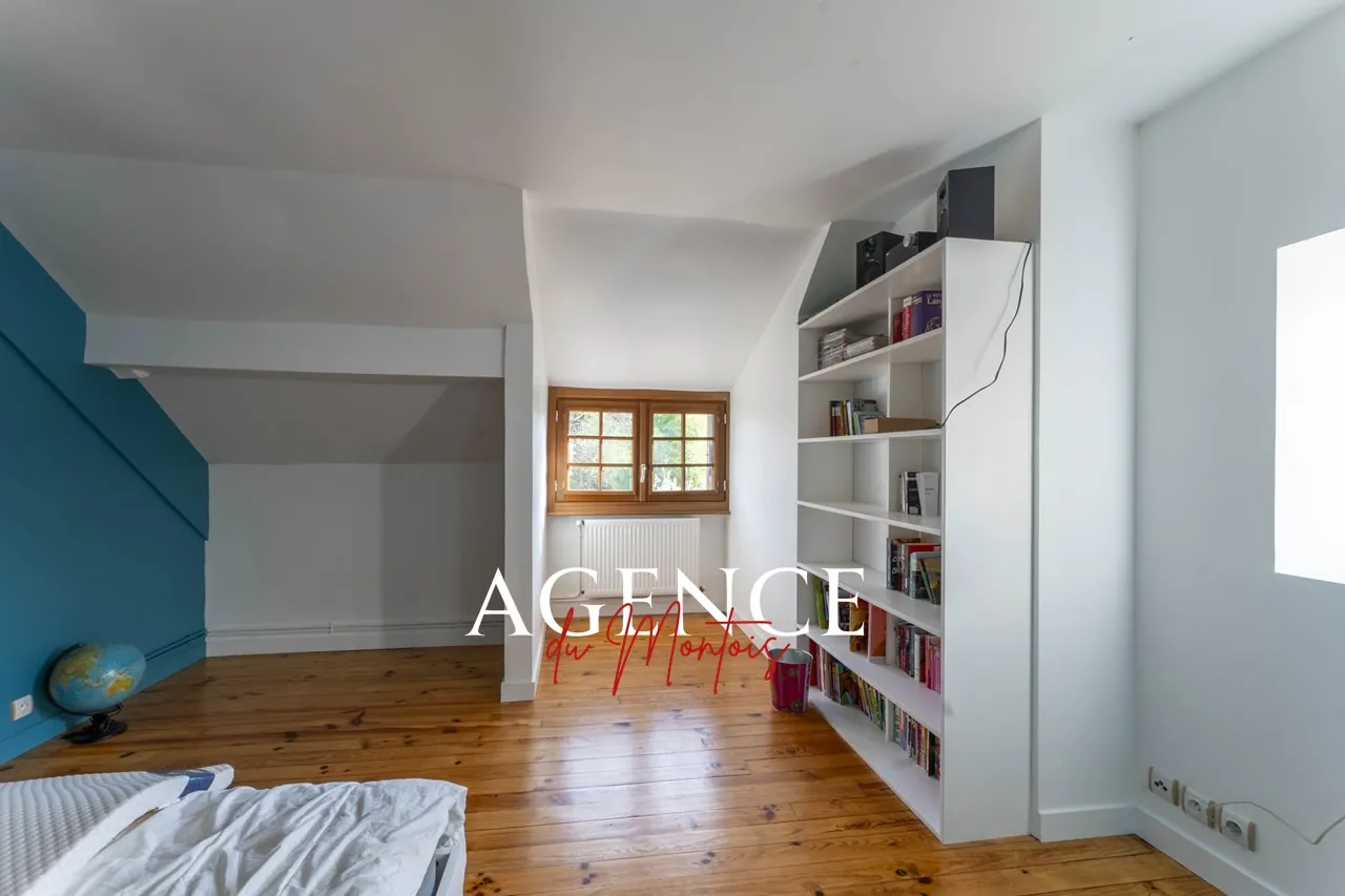 Fermette rénovée de 151 m² avec jardin clos à Gouaix près de Provins 