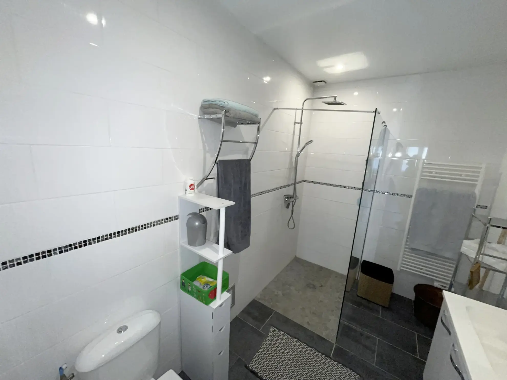 Charmante maison de village entièrement rénovée avec jardin à Moux - 4 chambres 