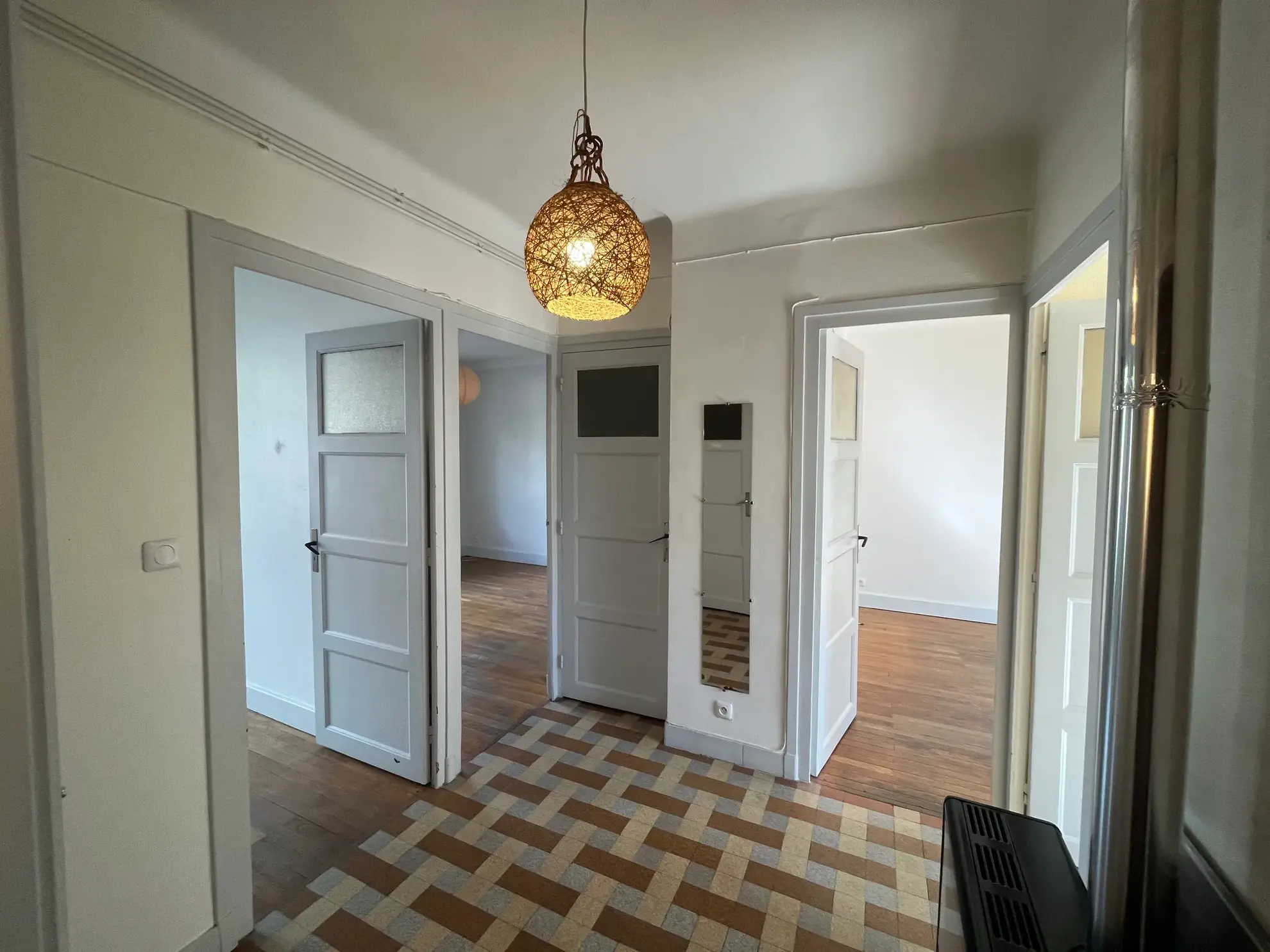Appartement 3 pièces à vendre à Montchat, Lyon - 56 m² à rénover