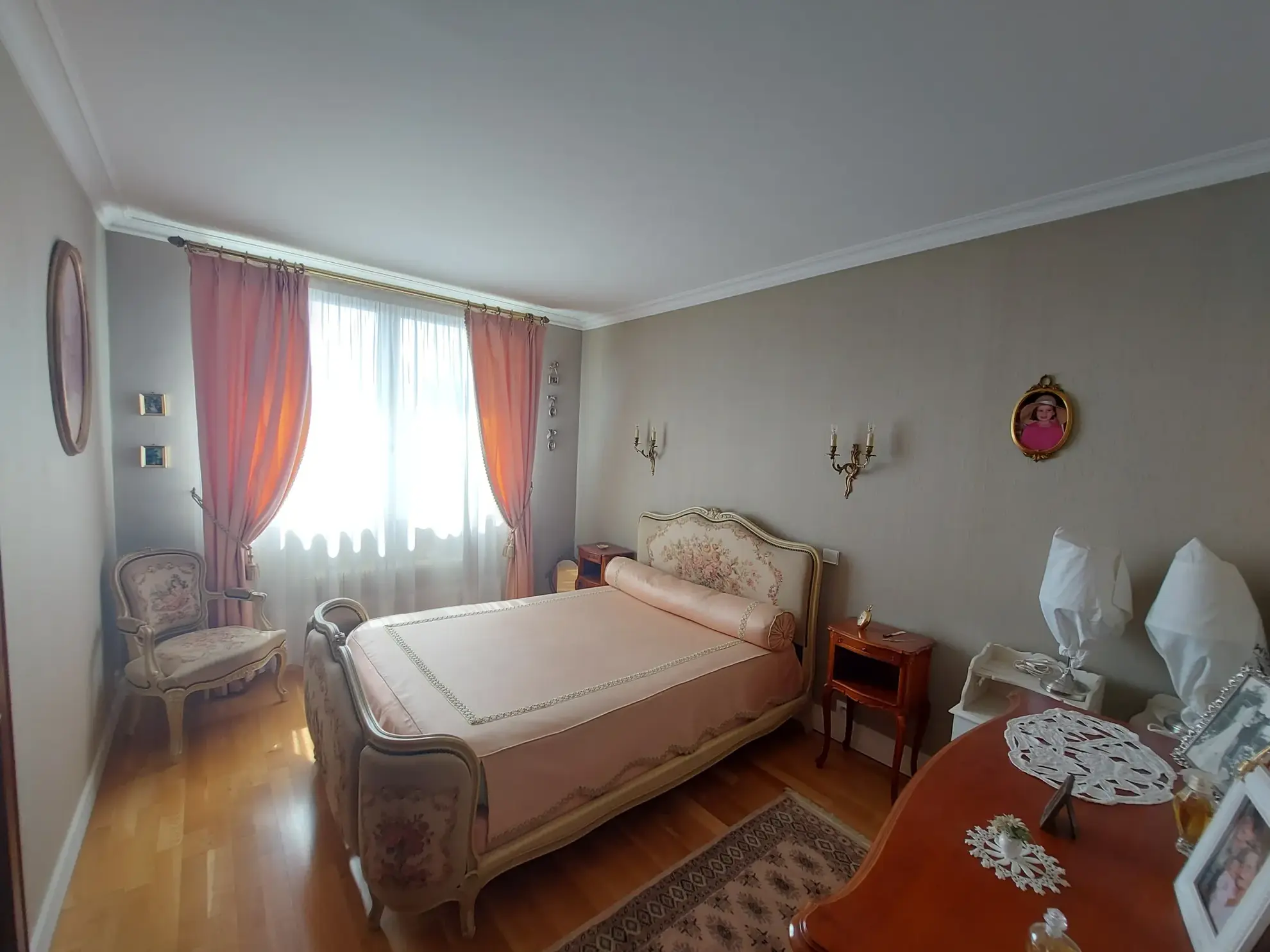 Appartement familial de 98 m² à Mantes-la-Jolie Gassicourt avec balcon et garage 