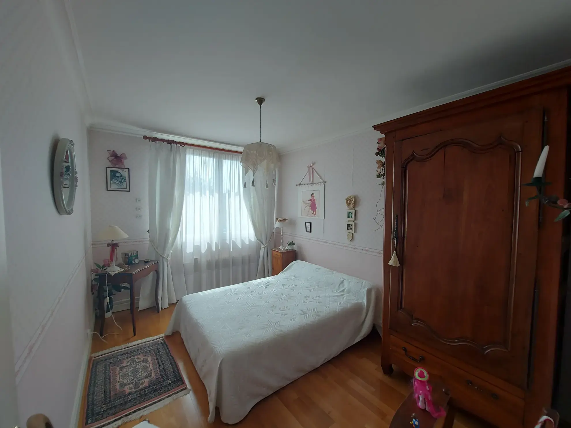 Appartement familial de 98 m² à Mantes-la-Jolie Gassicourt avec balcon et garage 