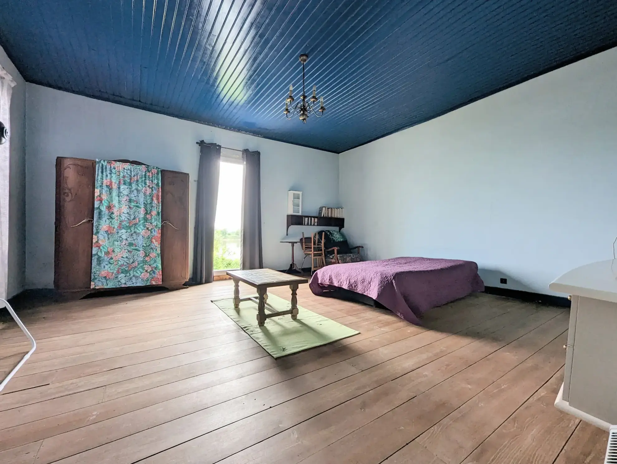 Maison à rénover avec vue sur la rivière à La Rivière, proche Libourne 