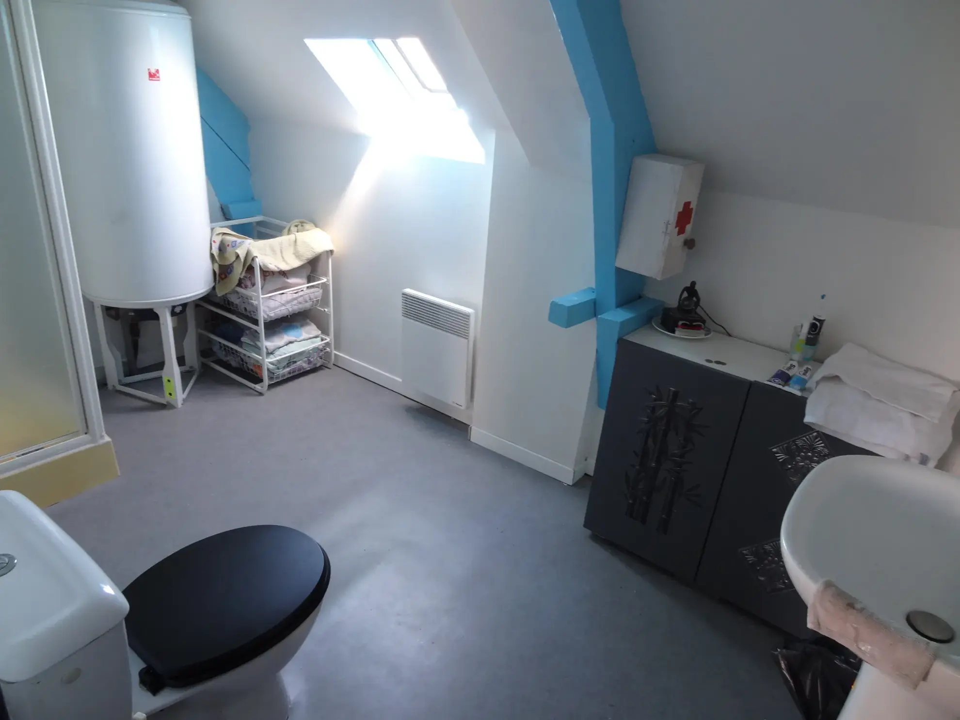 Grande maison rénovée de 211 m² à Plesidy, idéale pour famille ou projet touristique 