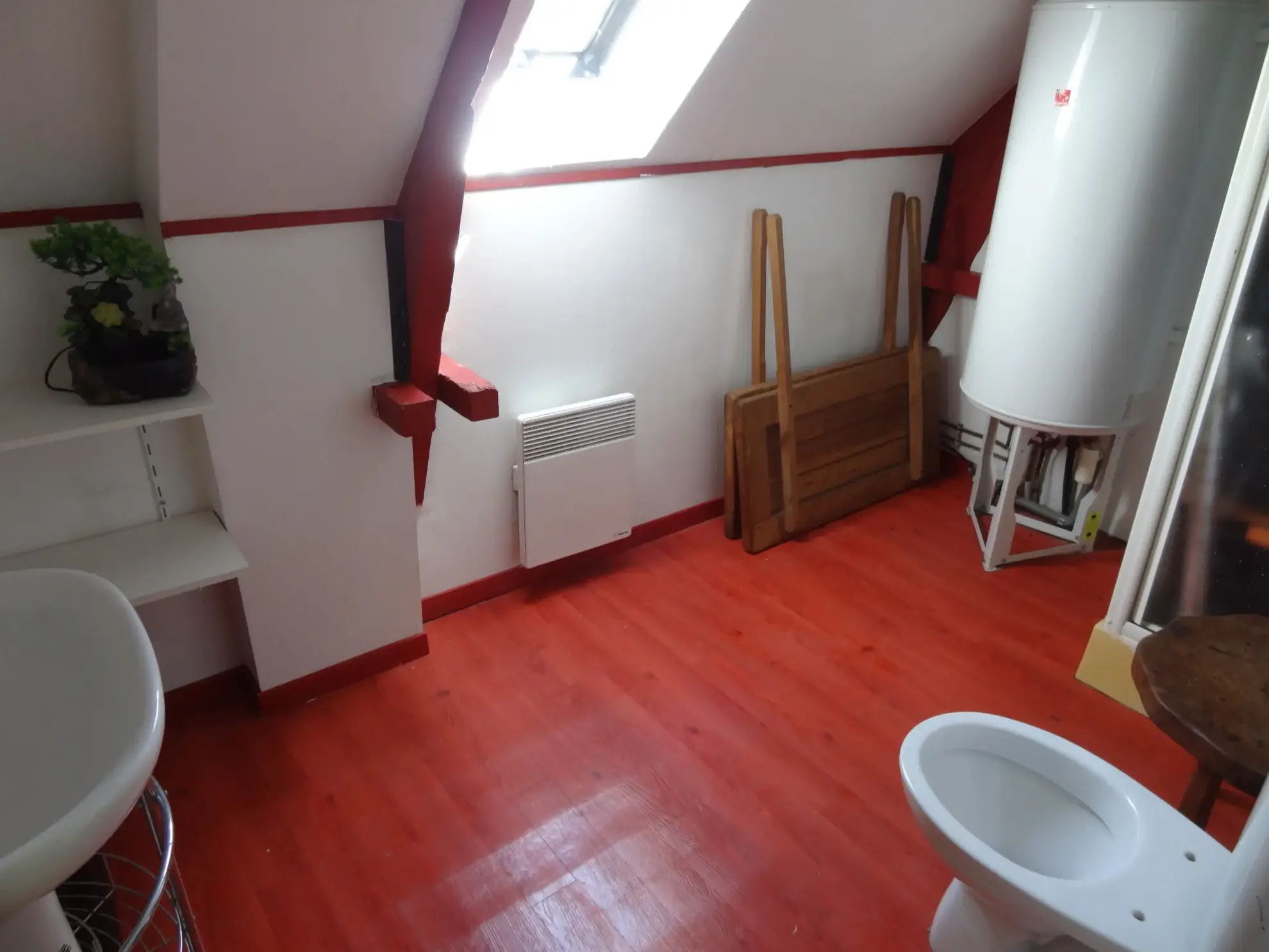 Grande maison rénovée de 211 m² à Plesidy, idéale pour famille ou projet touristique 