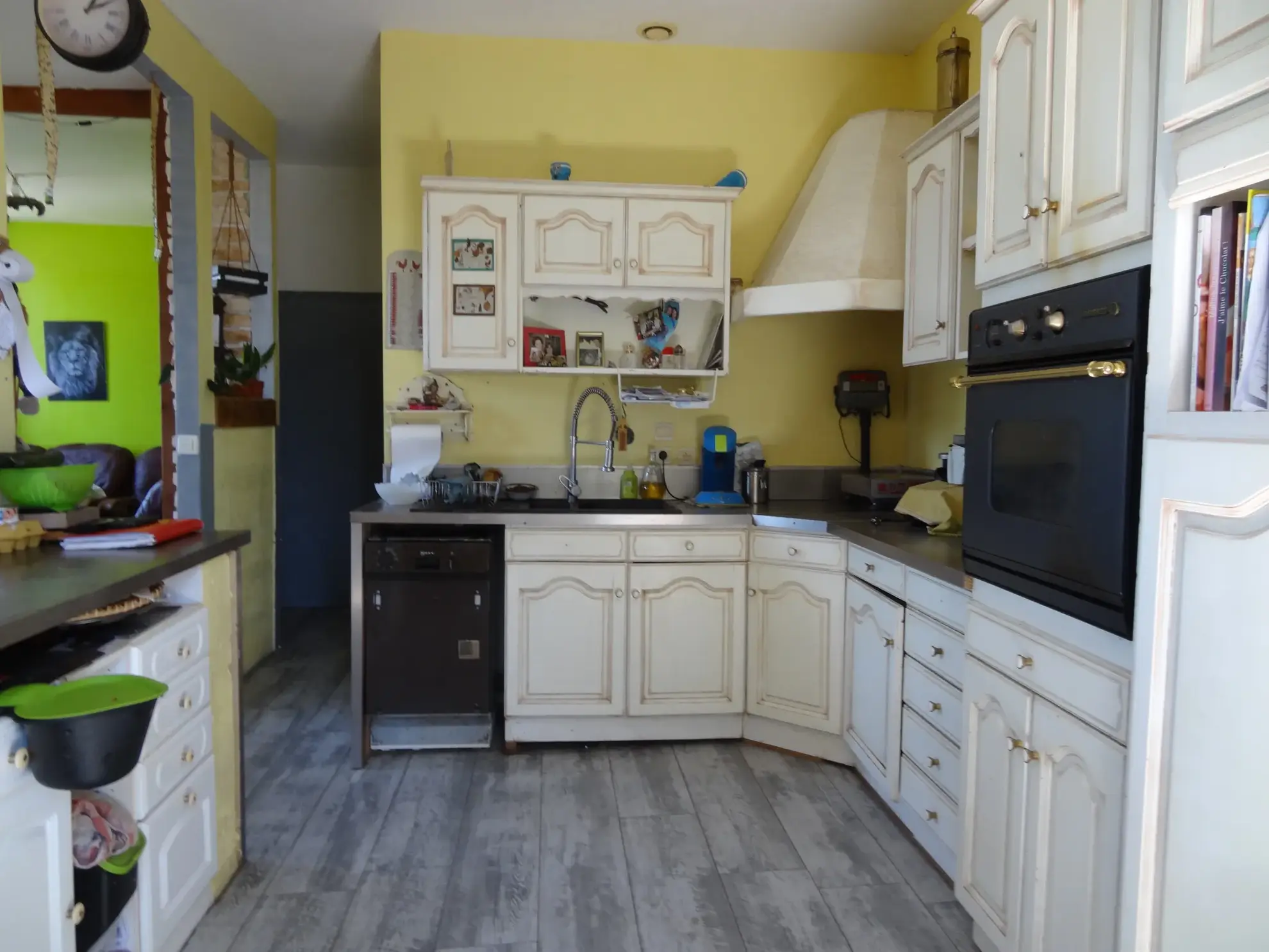 Grande maison rénovée de 211 m² à Plesidy, idéale pour famille ou projet touristique 