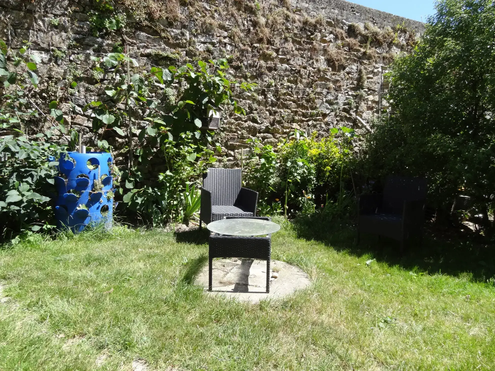 Grande maison rénovée de 211 m² à Plesidy, idéale pour famille ou projet touristique 