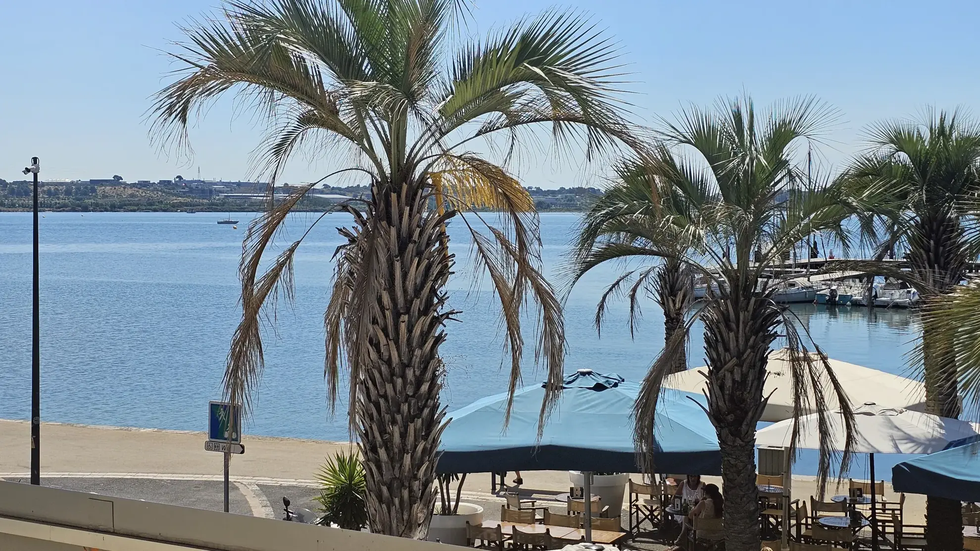 Grand T2 avec vue exceptionnelle sur l'étang de Thau à Balaruc-les-Bains 