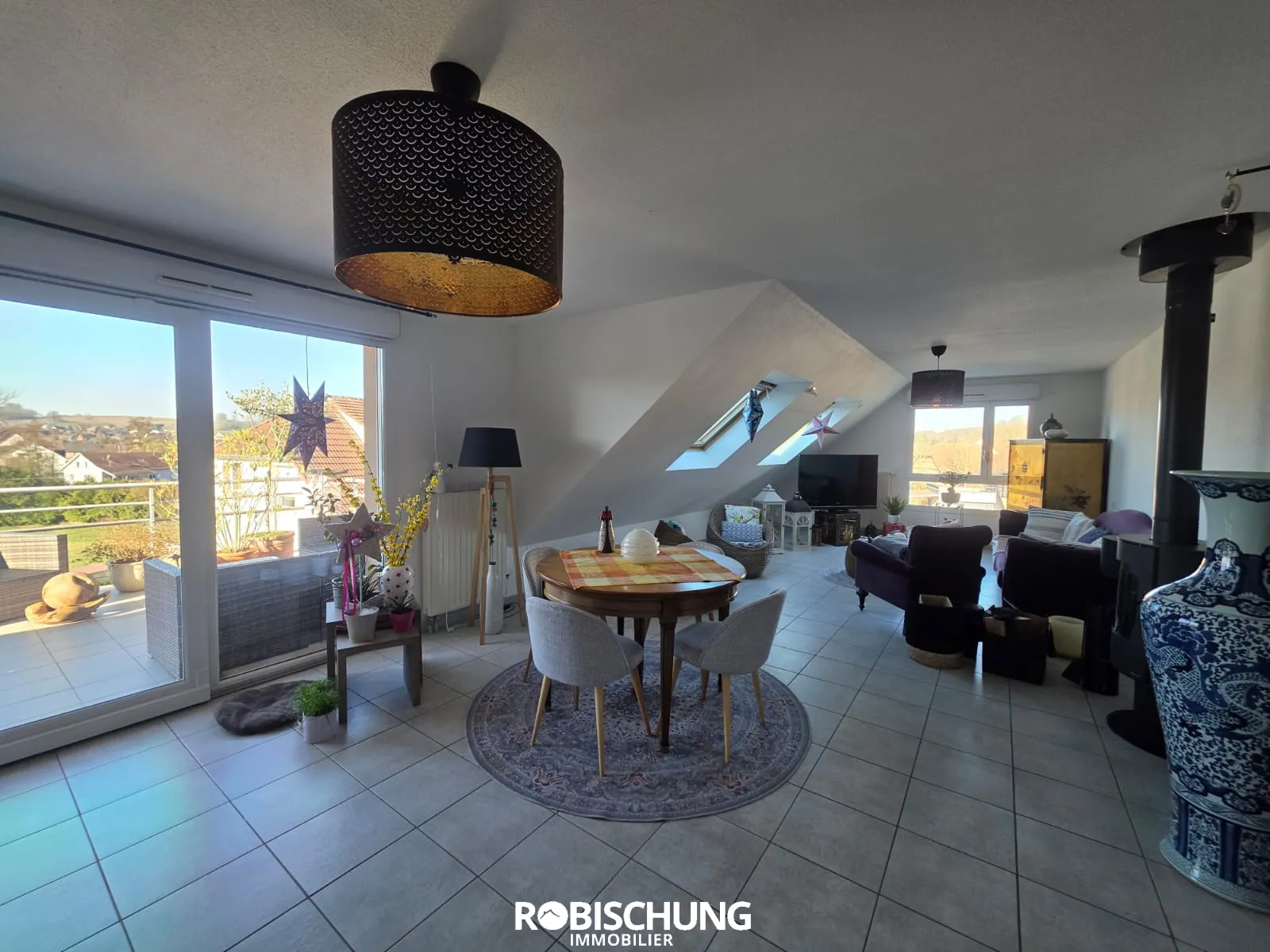 À vendre appartement 3 pièces en dernier étage à Hirsingue (68560), lumineux et bien situé 