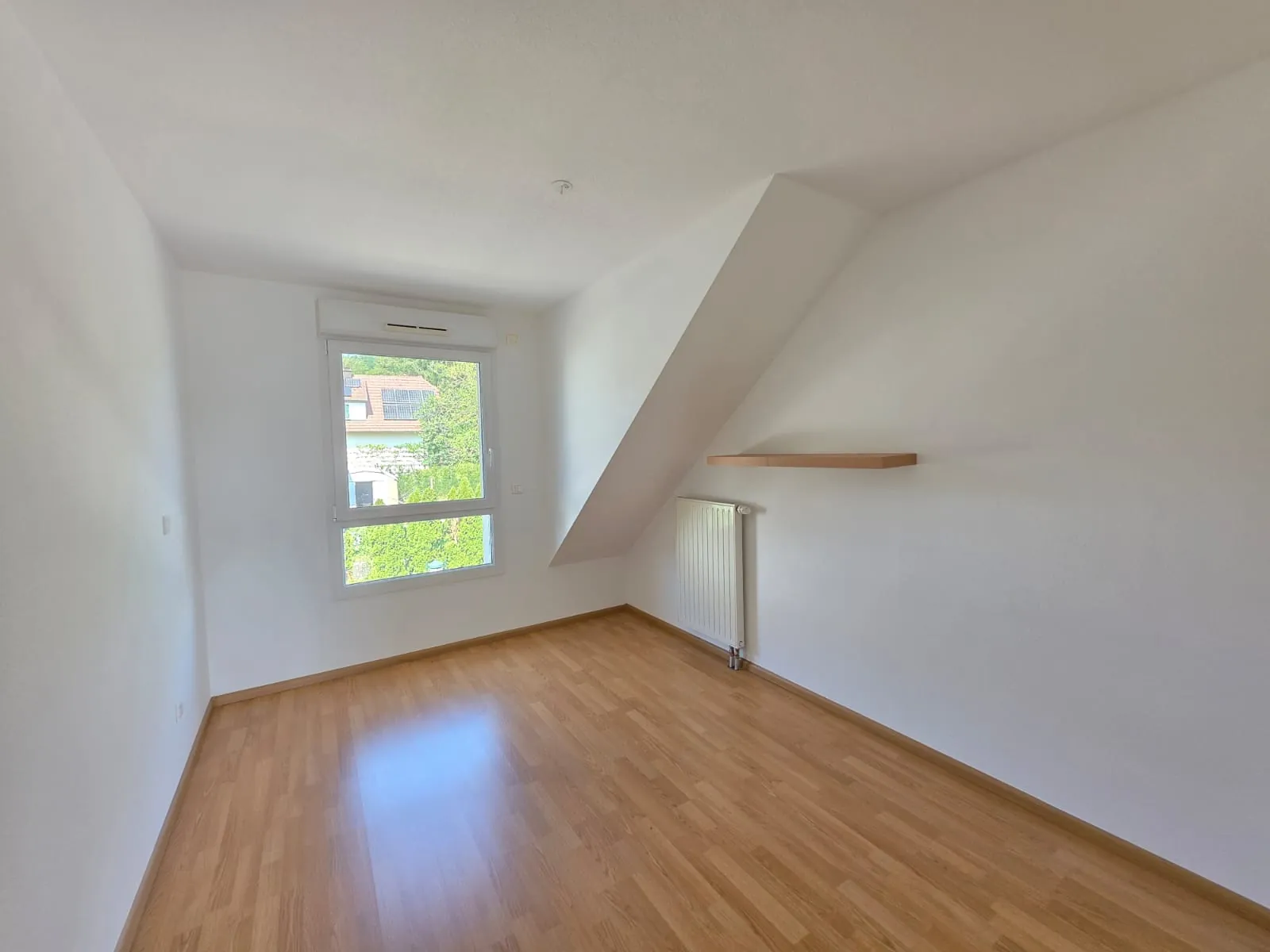 Appartement 3 pièces lumineux à Hirsingue – Dernier étage avec garage 