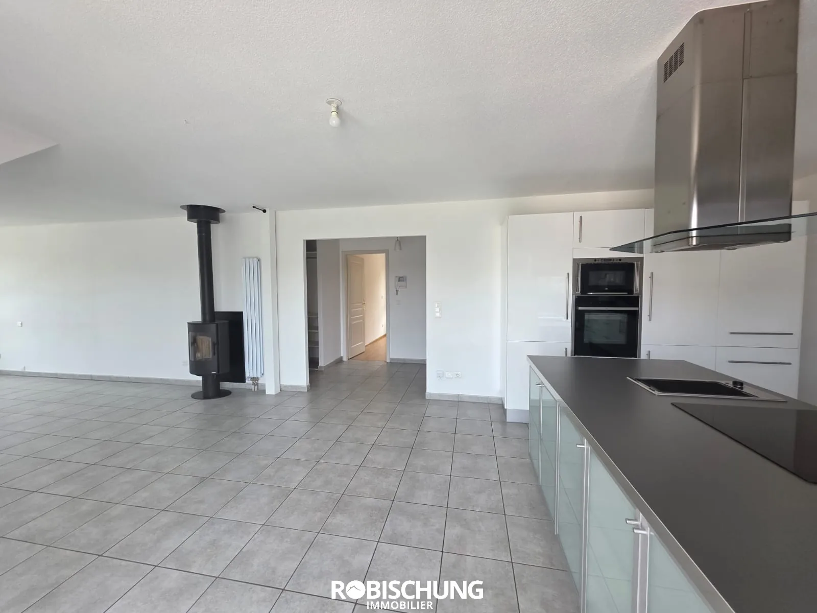 À vendre appartement 3 pièces en dernier étage à Hirsingue (68560), lumineux et bien situé 