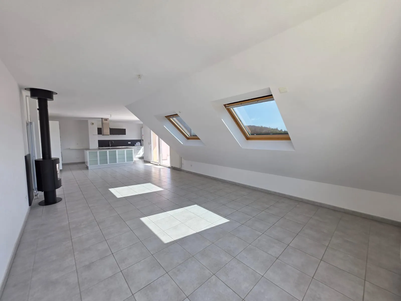 Appartement 3 pièces lumineux à Hirsingue – Dernier étage avec garage 