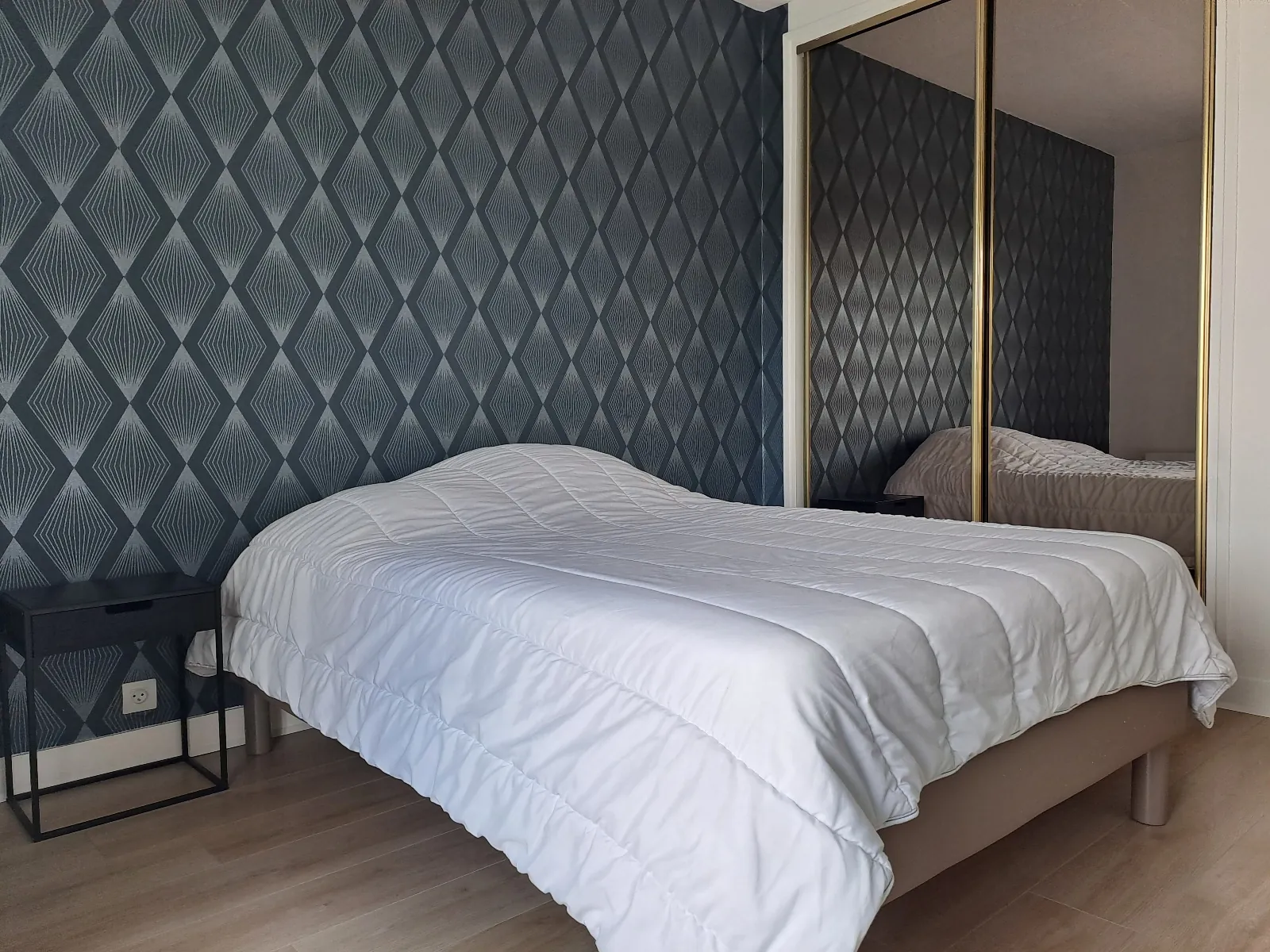 Appartement traversant de 56 m² au centre de Rambouillet avec parking et balcon 