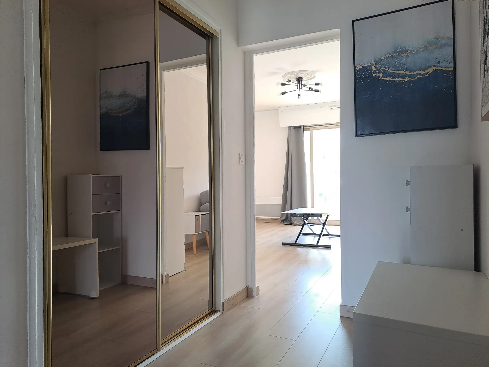 Appartement traversant de 56 m² au centre de Rambouillet avec parking et balcon 