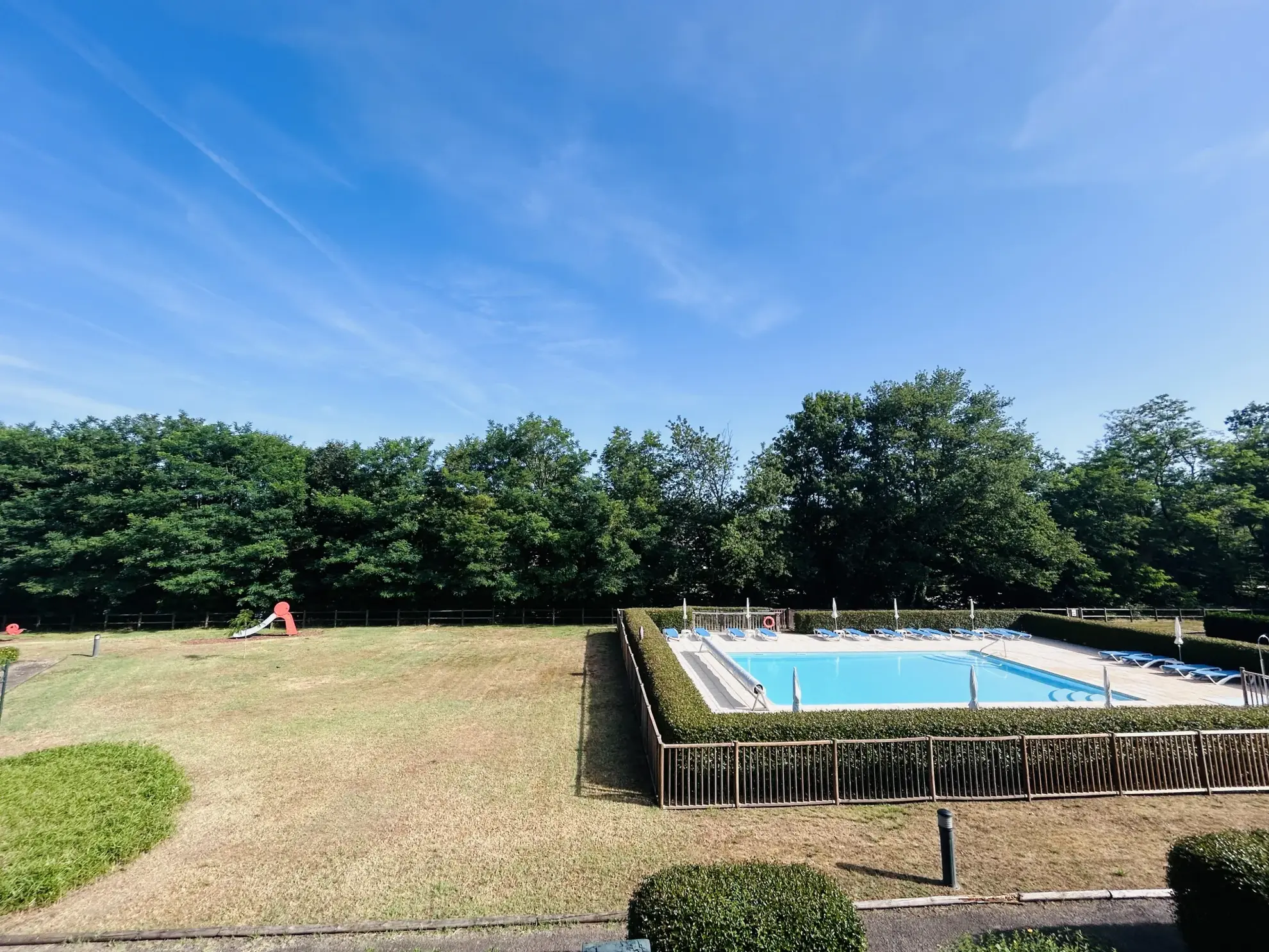 Appartement rénové de 45 m² à Argentat avec vue sur la rivière, parfait pour investissement ou résidence secondaire 