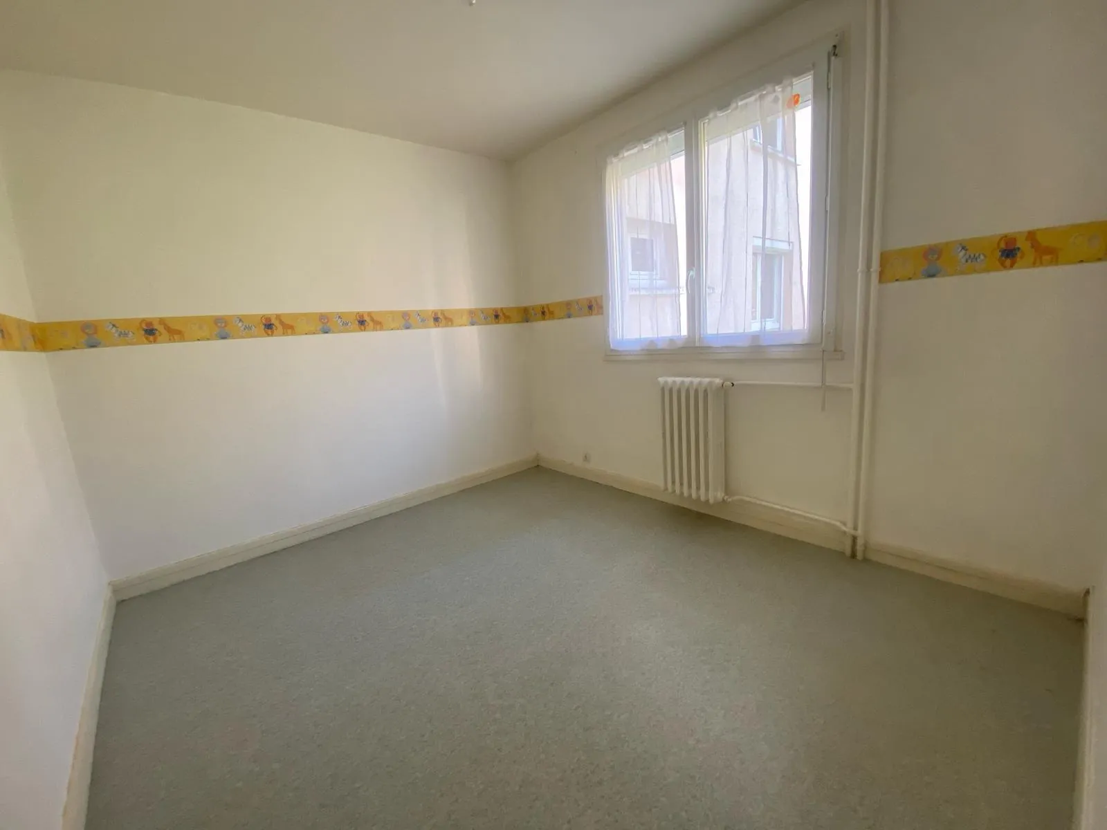 Appartement T3 spacieux avec garage et cave au Mans - Malpalu 