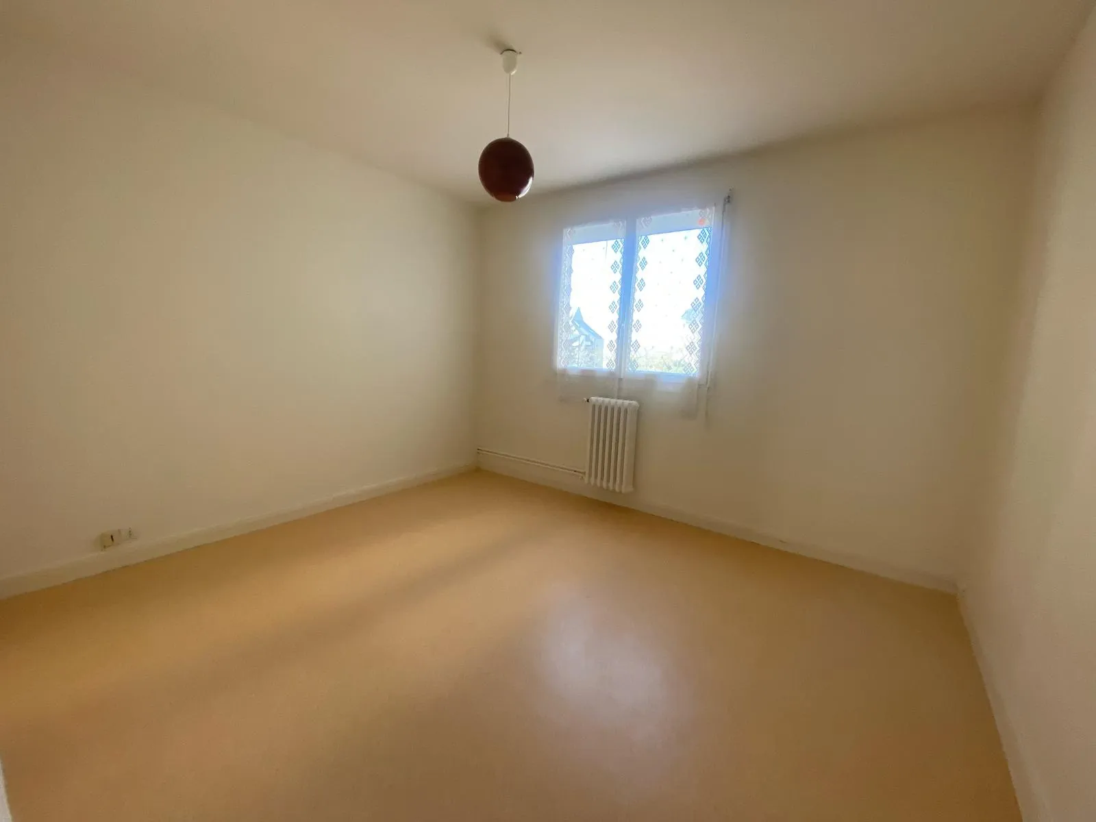 Appartement T3 spacieux avec garage et cave au Mans - Malpalu 