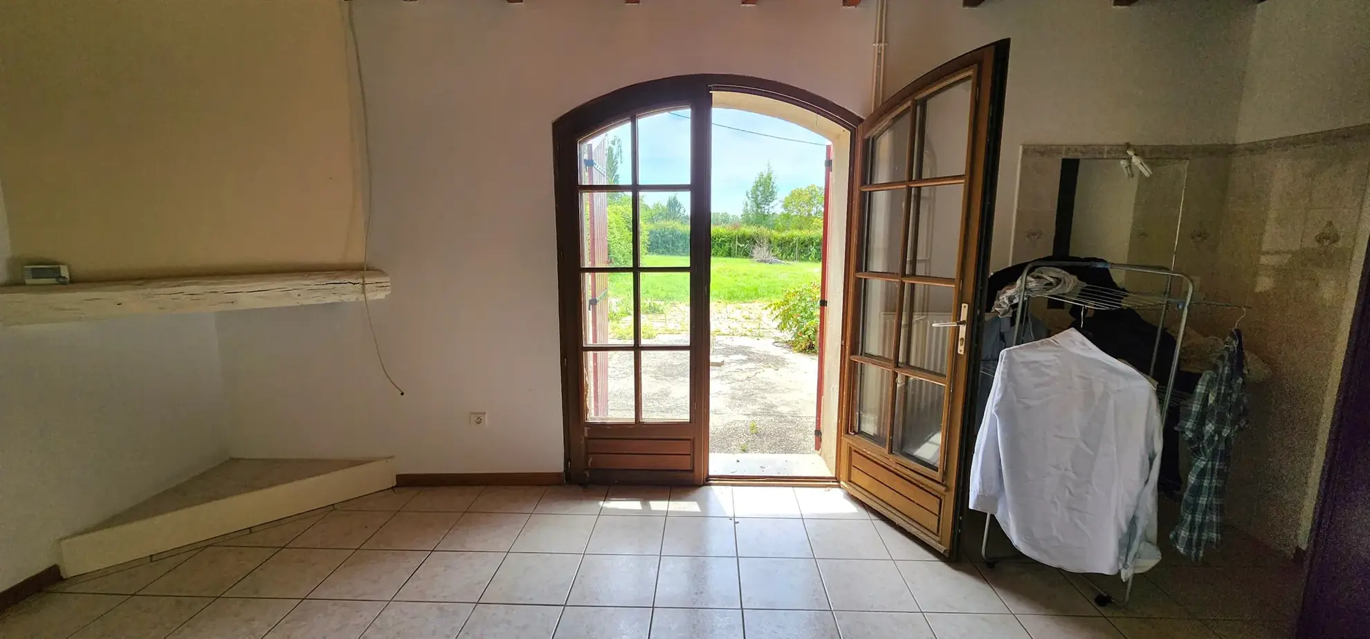 Maison de caractère à Tonneins avec grand jardin, entre calme et confort 