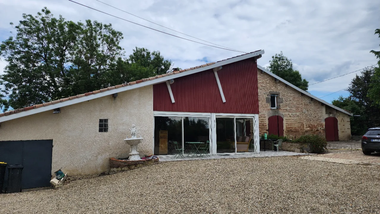 Maison de caractère à Tonneins avec grand jardin, entre calme et confort 