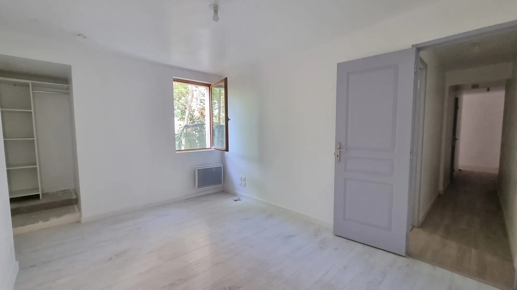 Appartement rénové de 80,55 m² avec vue sur le château à Sommieres 
