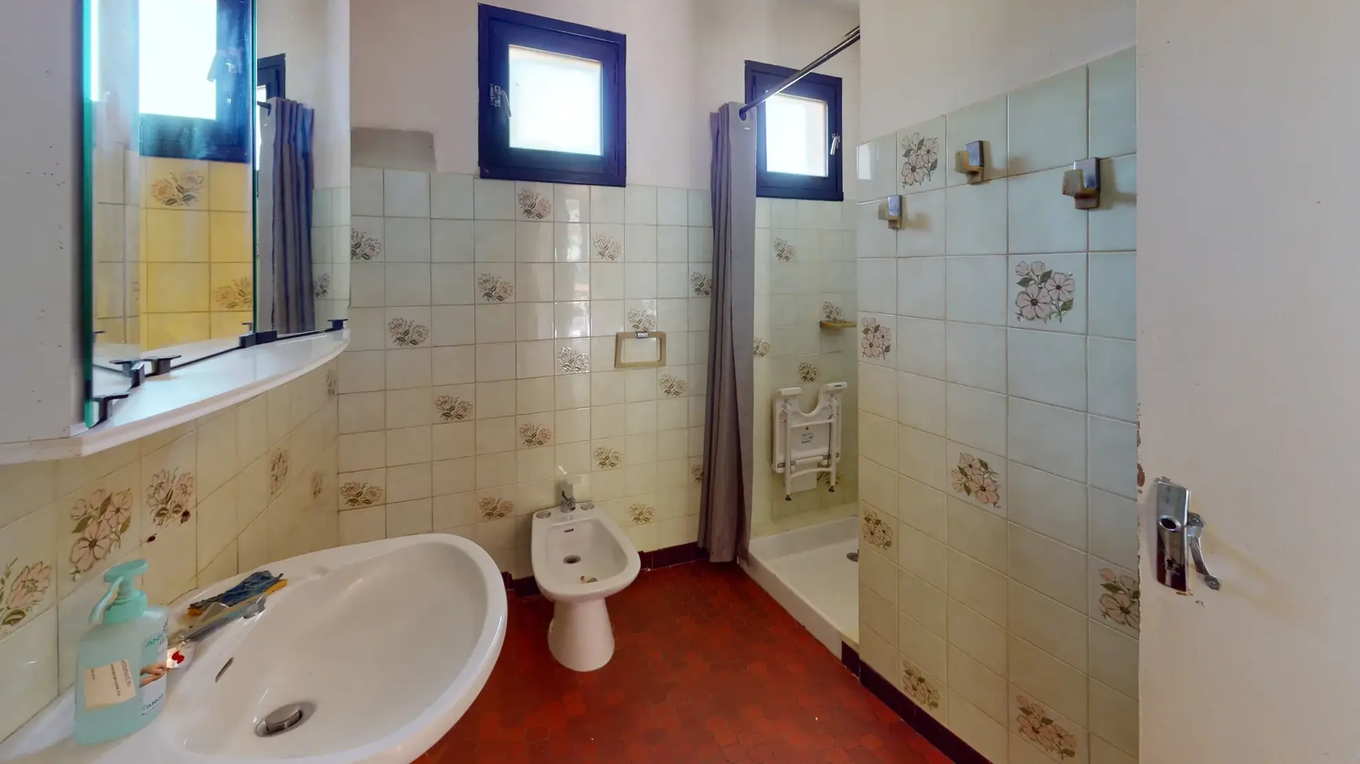 Maison à rénover de 61 m² avec garages et grand terrain à Menville, proche Toulouse 