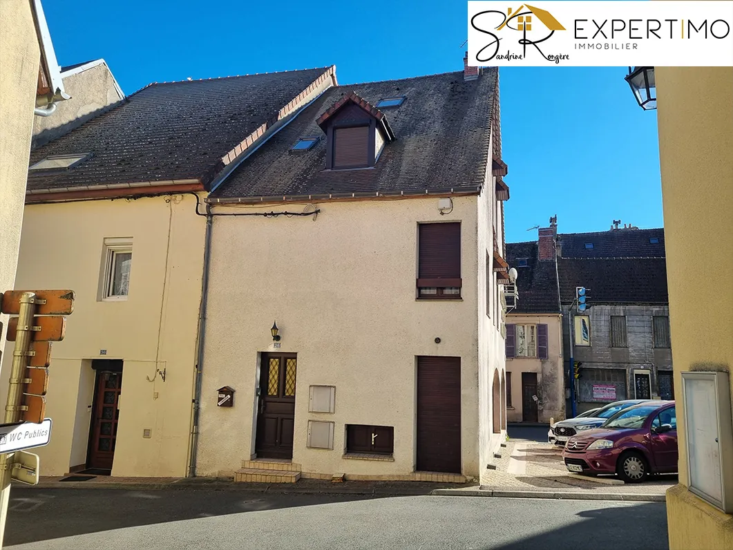 Belle maison de village de 184 m² à Montaigut-en-Combraille avec potentiel d'aménagement 