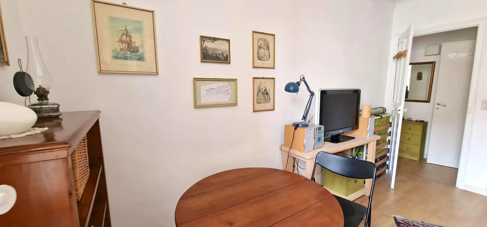 Studio lumineux à vendre au centre-ville de Fréjus - Investissement ou résidence secondaire 