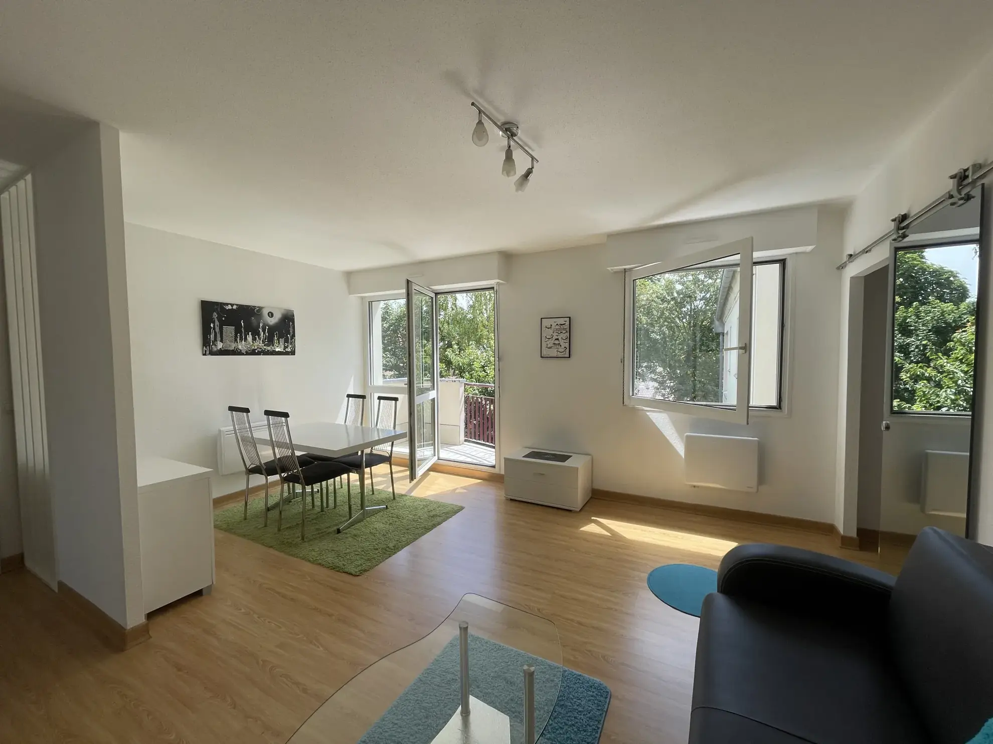 Bel appartement F2 traversant à Brunstatt avec garage et cave 