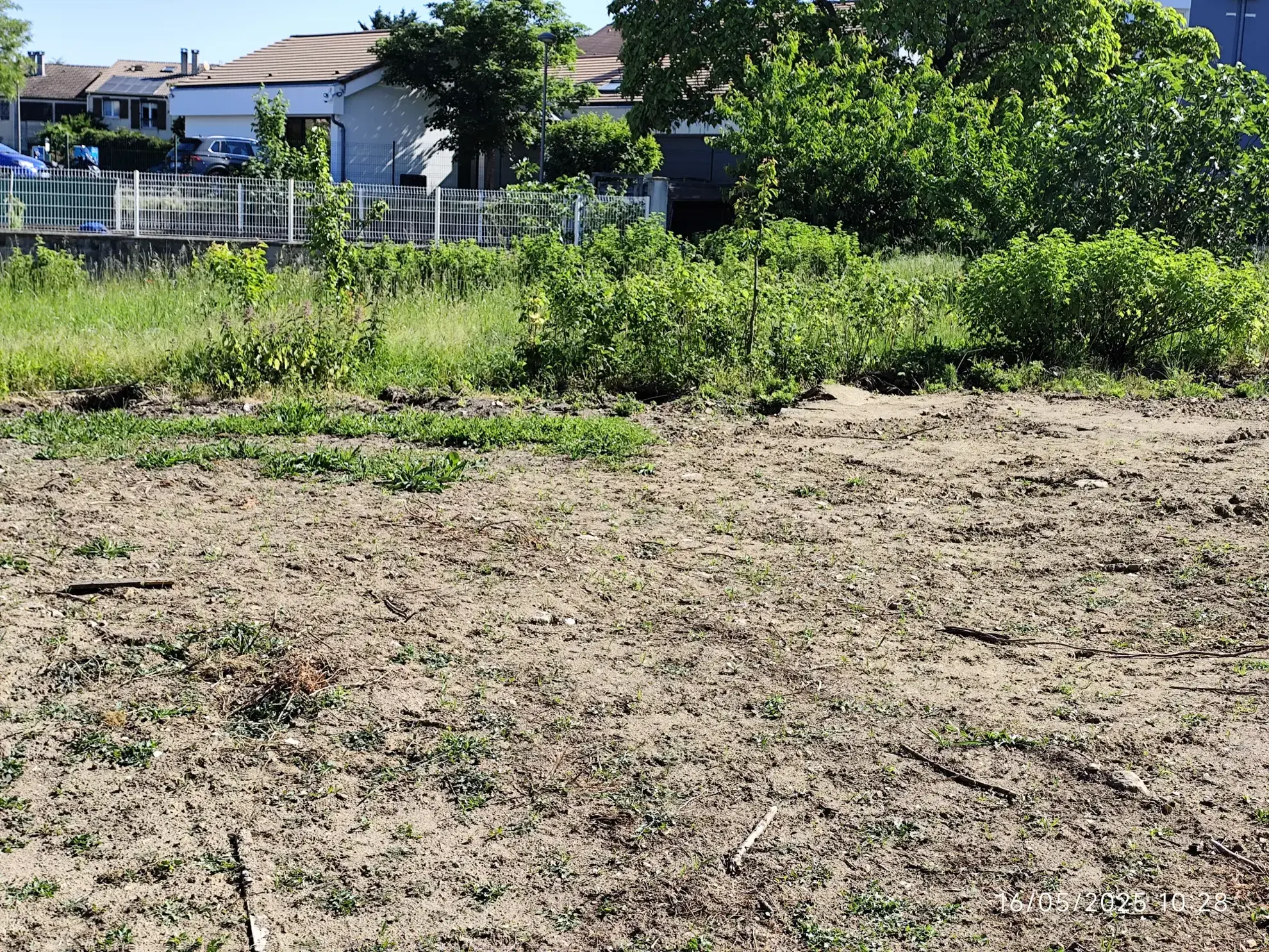 Terrain constructible à Cergy de 425,8 m² pour villa neuve à vendre 