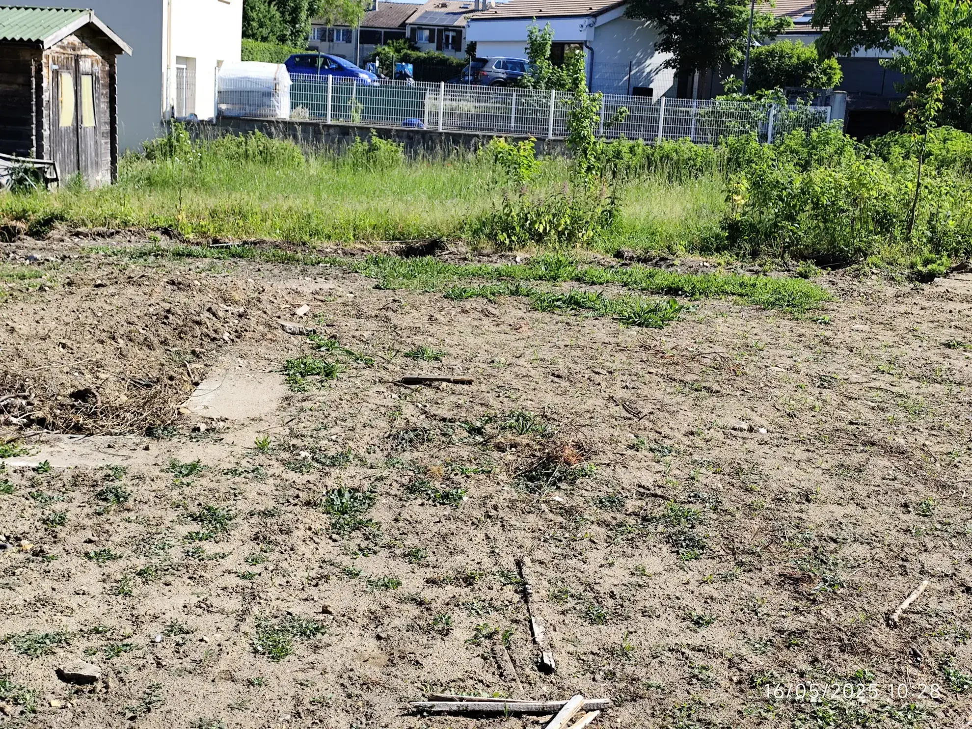 Terrain constructible à Cergy de 425,8 m² pour villa neuve à vendre 