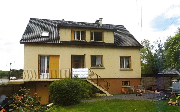 Maison T6 avec jardin et garage à Quincy-Voisins – Achat aux enchères avec Axion