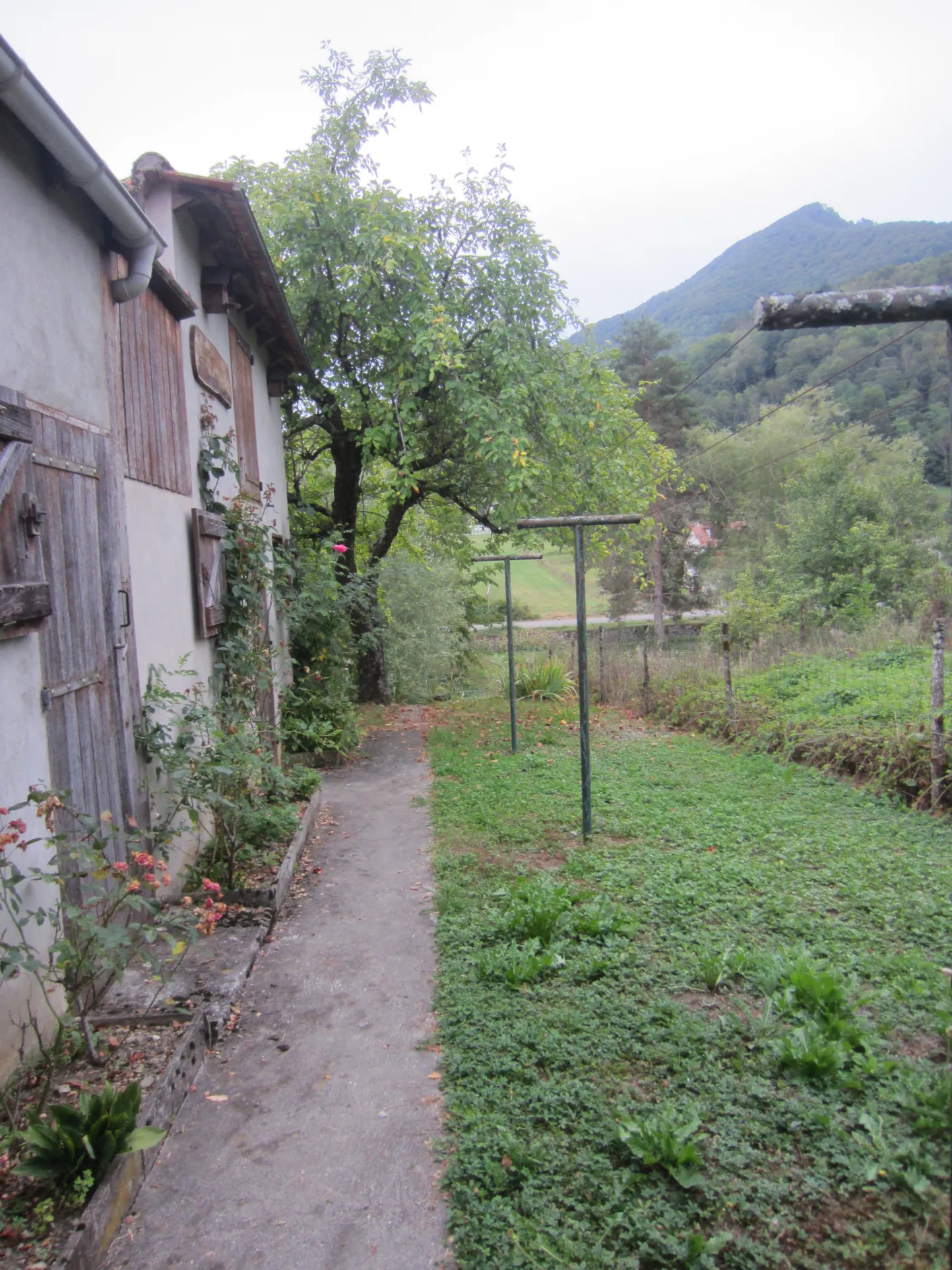 Belle maison de village rénovée avec jardin à Seix, Vallée du Salat 