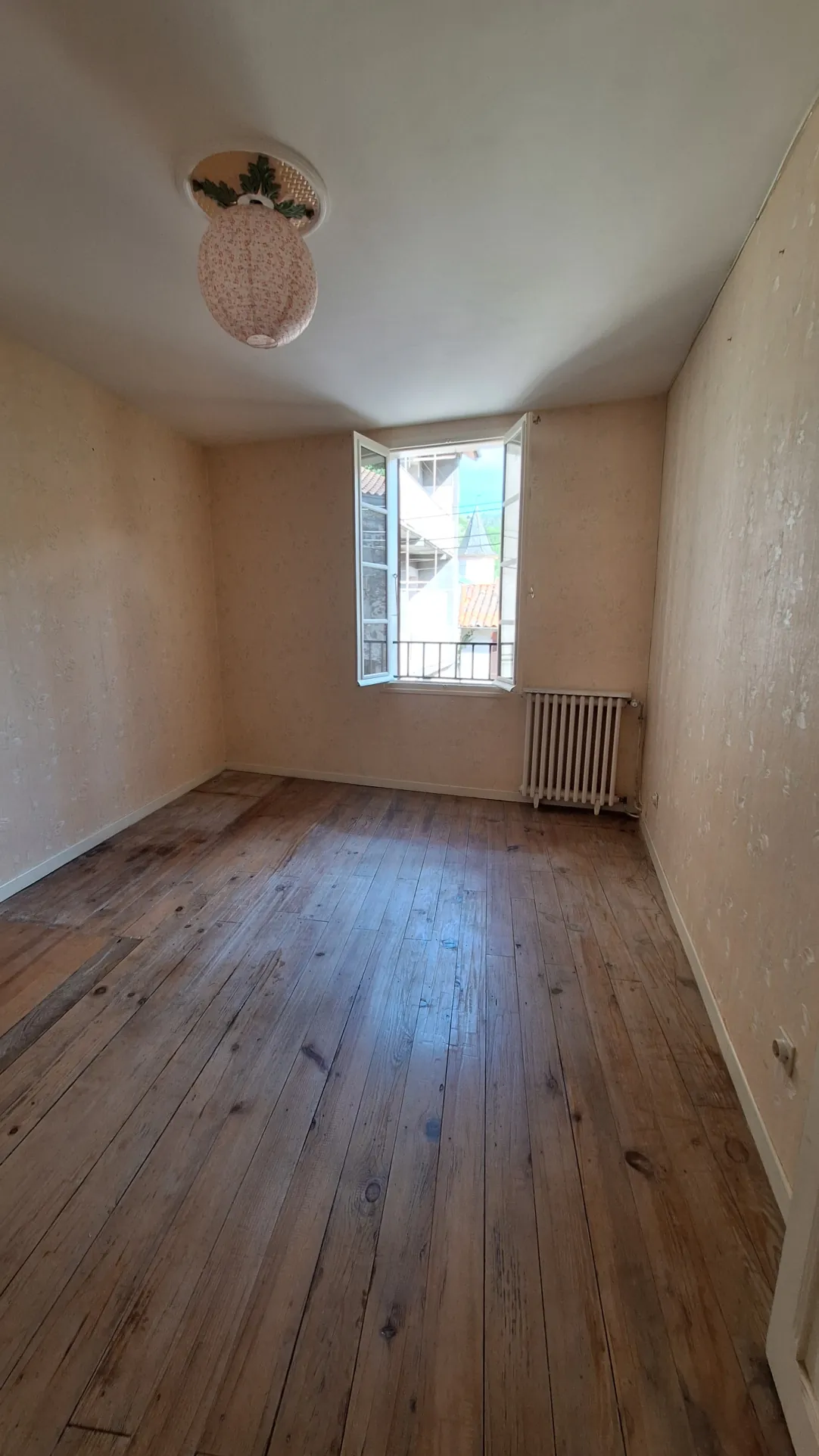 Belle maison de village rénovée avec jardin à Seix, Vallée du Salat 