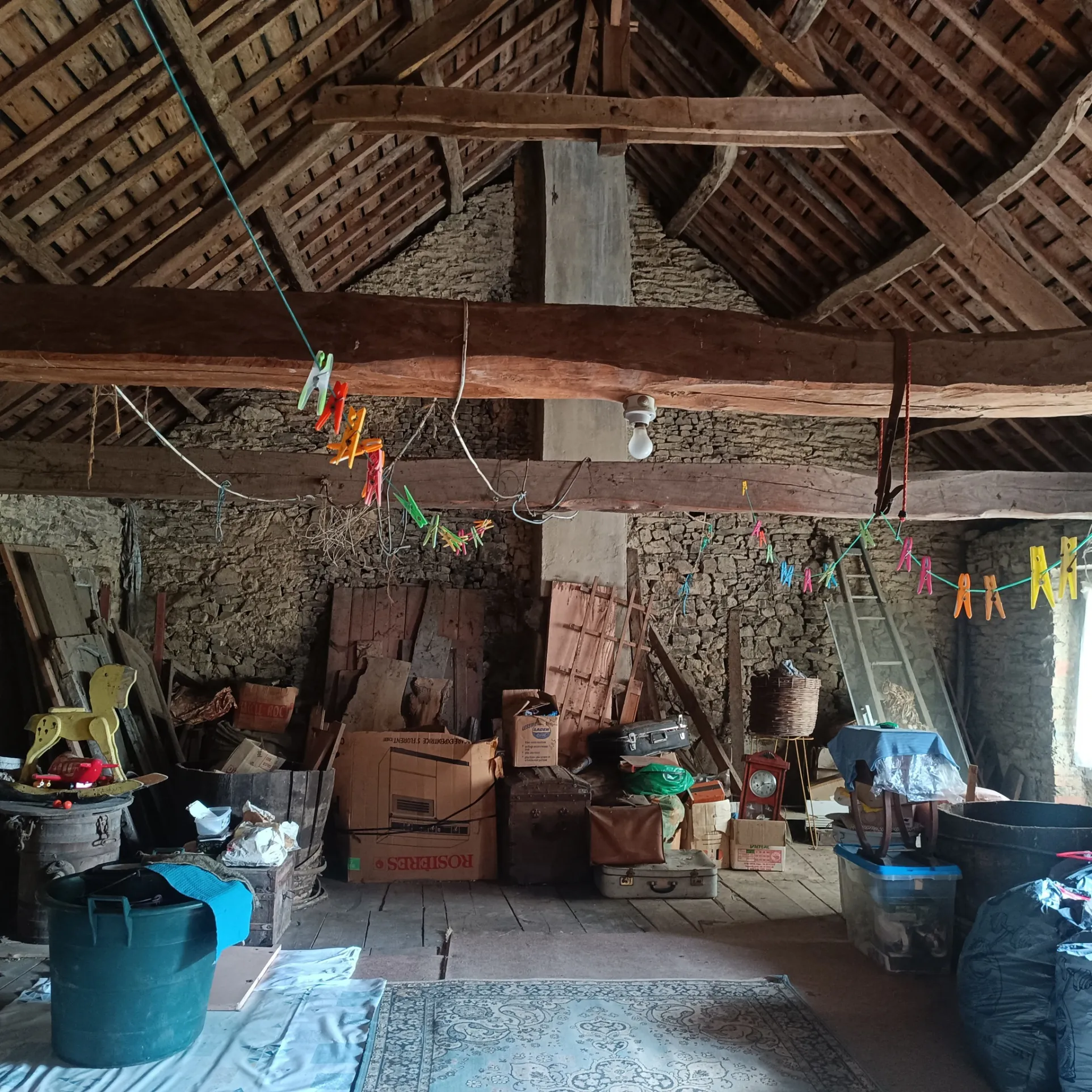 Charmante maison familiale à Neant-sur-Yvel avec grand terrain et potentiel d'aménagement 