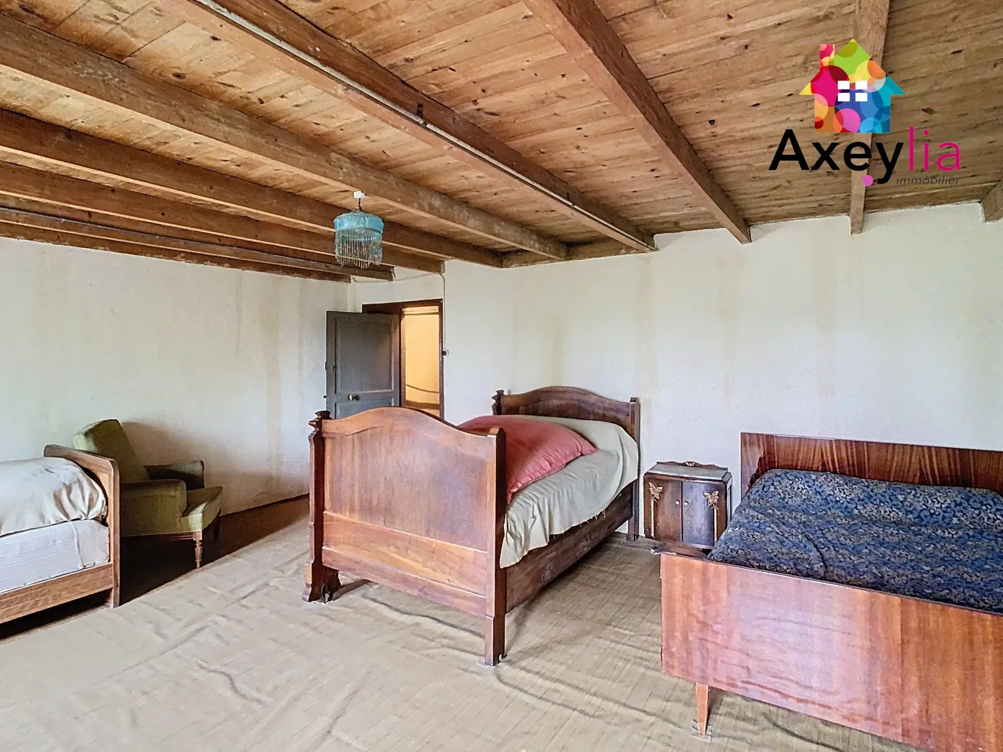 Maison en pierres à rénover avec terrain de 2117 m² à Saint-Nicolas-des-Biefs 