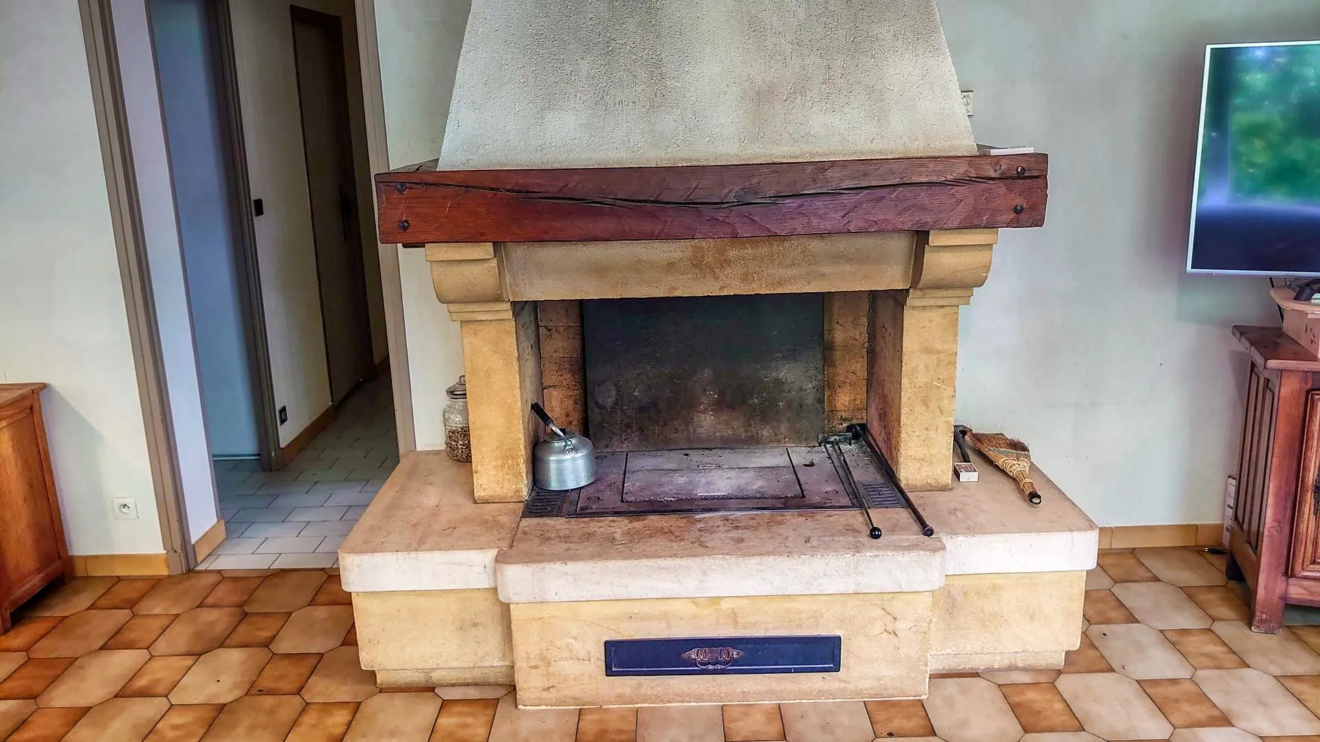 Maison de 3 chambres avec véranda et grand jardin proche Montcabrier 