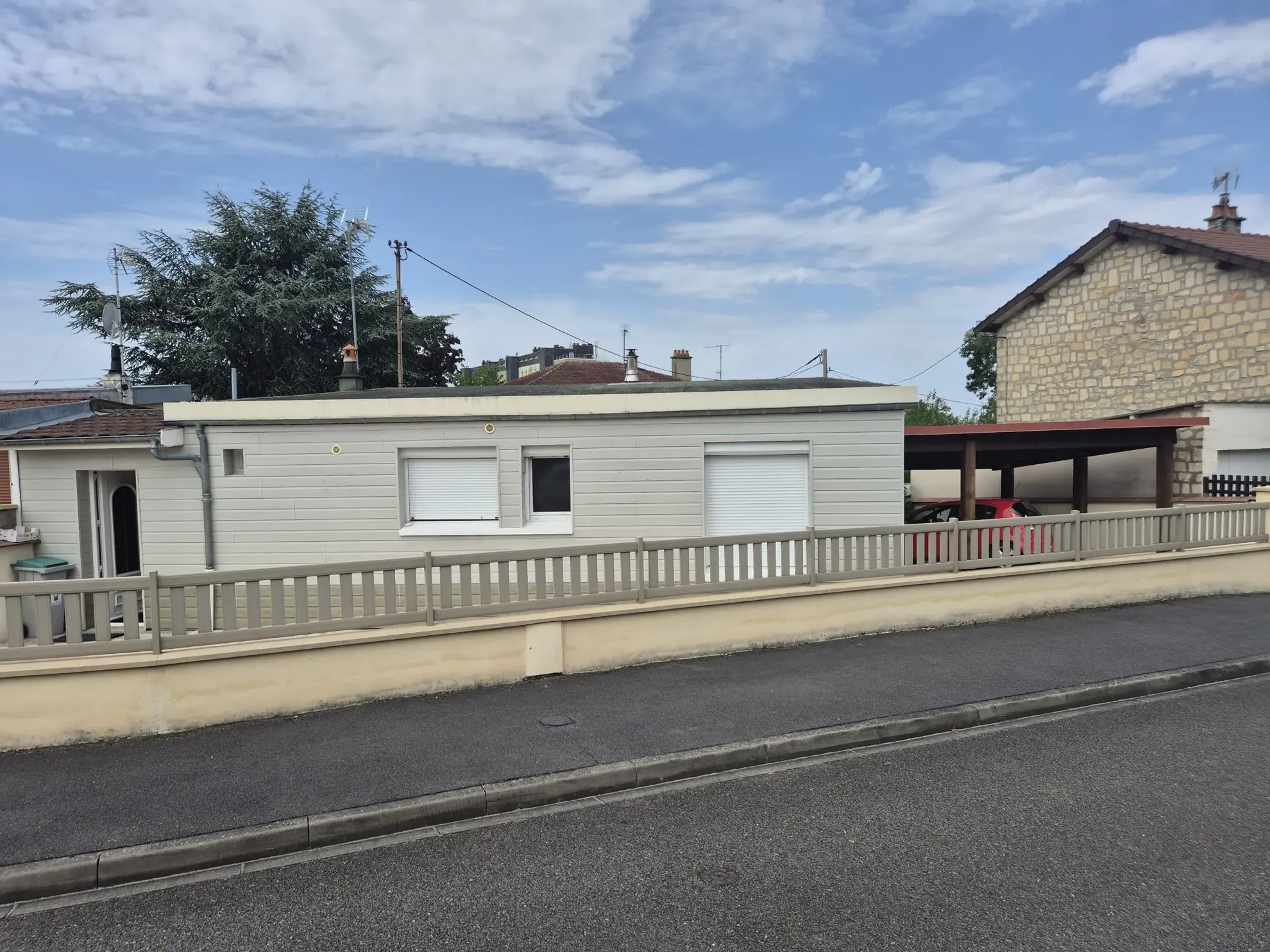 Maison de plain-pied à Saint-Dizier avec jardin et 2 chambres 