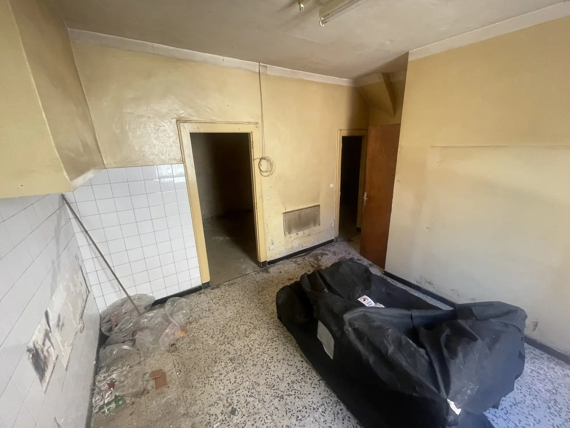 Appartement à rénover dans le quartier haut de Sète – potentiel patrimonial 